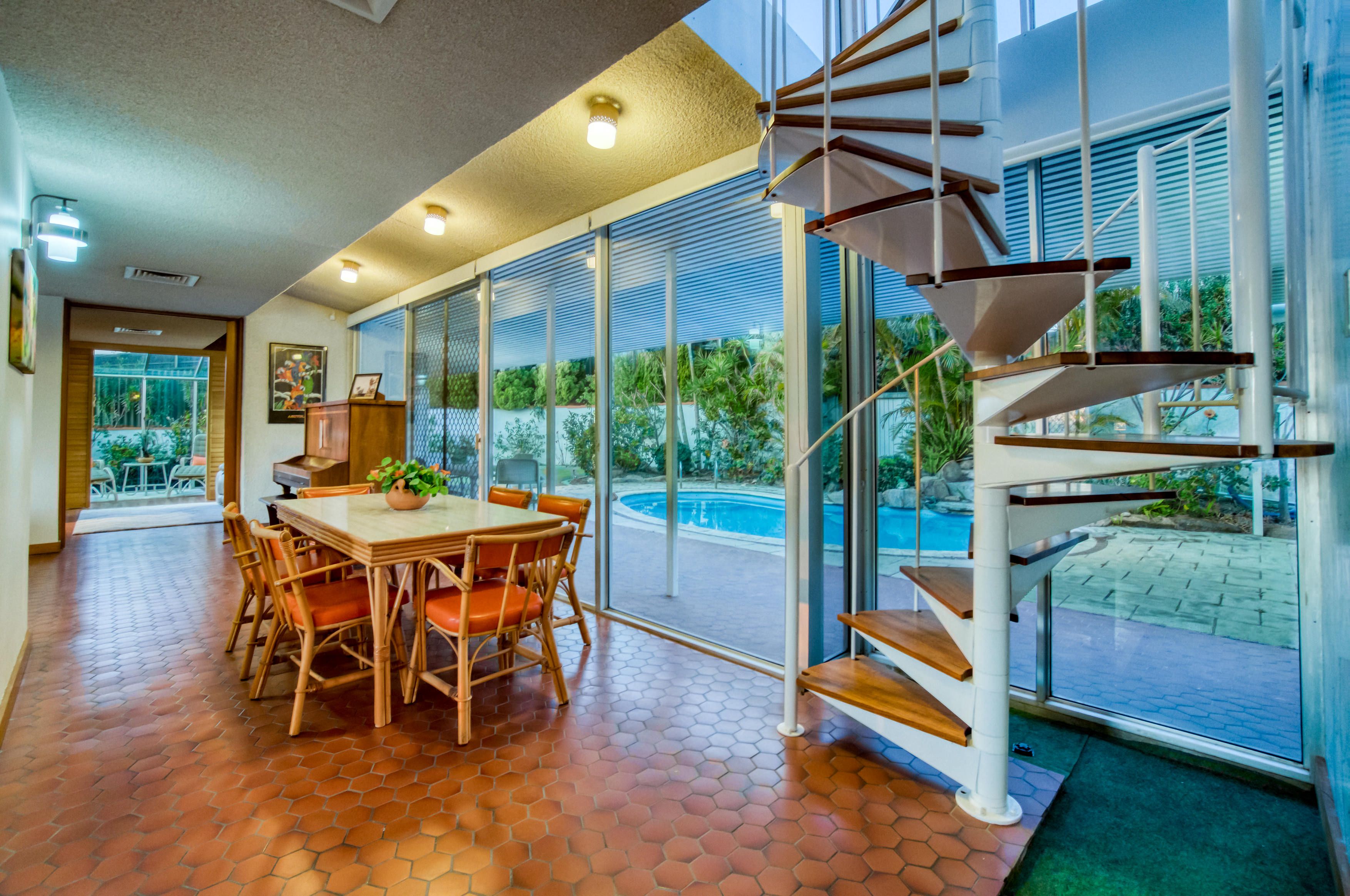 6 Banool Crescent, City Beach, WA 6015