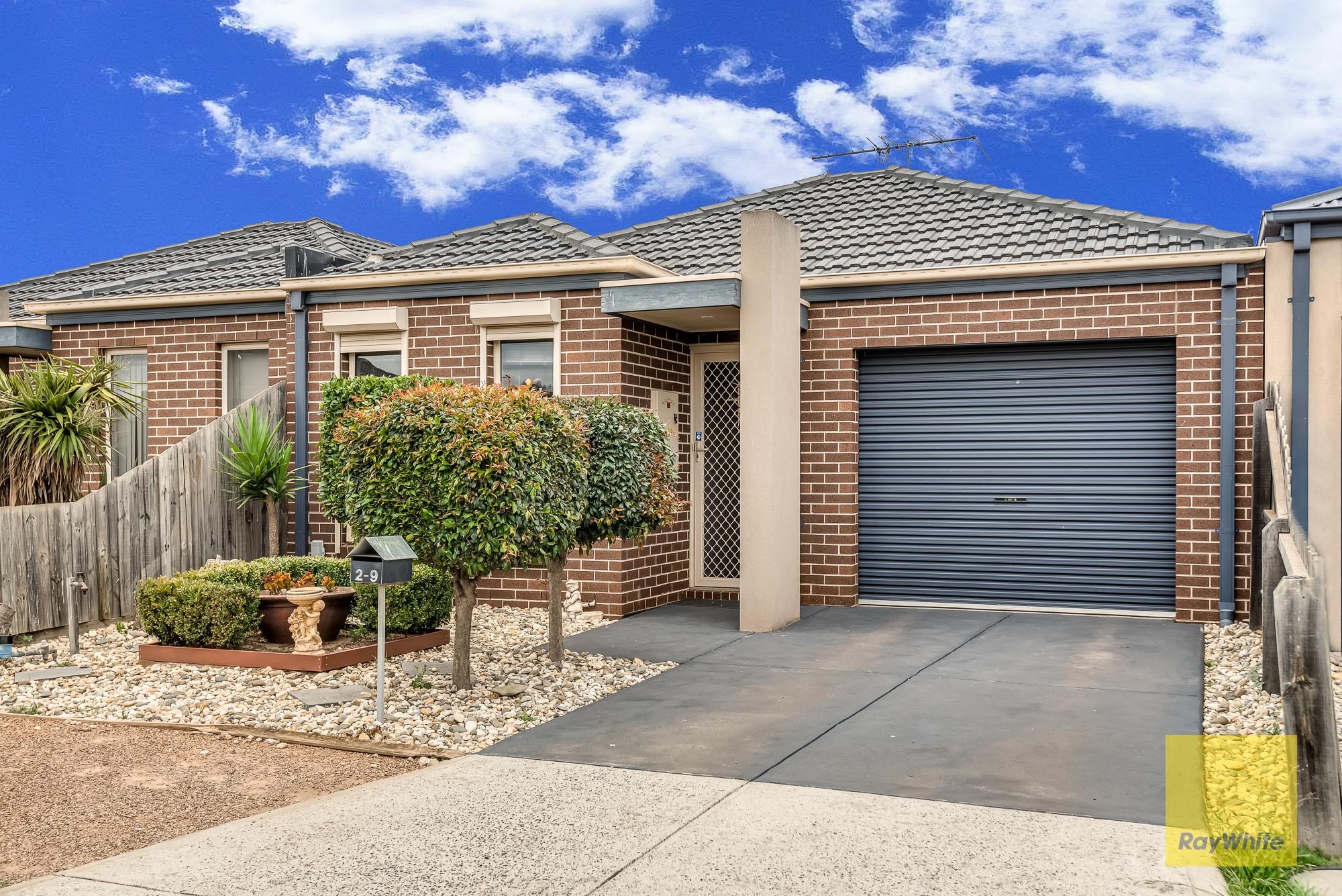 2/9 Yale Court, Truganina, VIC 3029