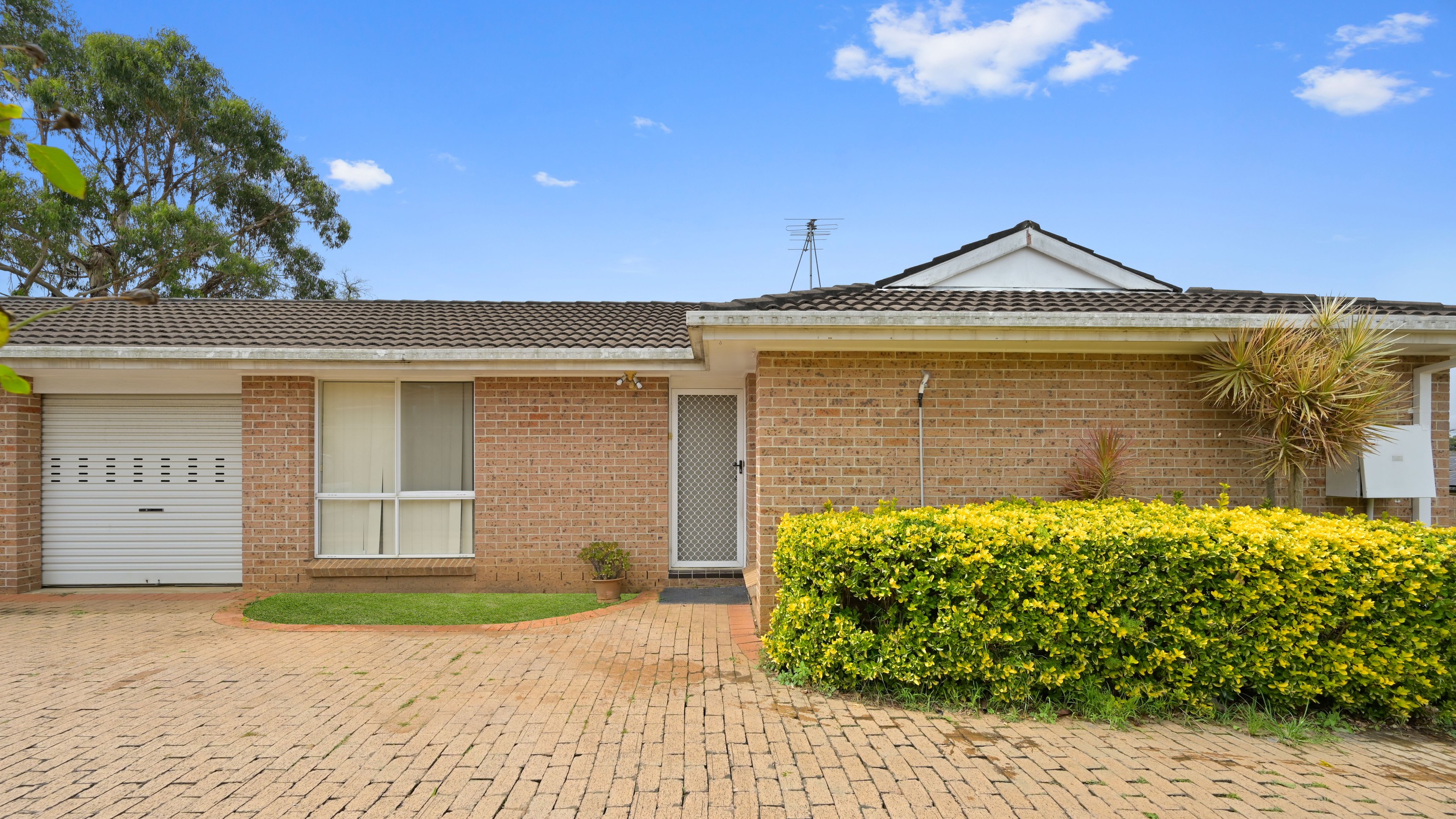 1/39 Bugatti Drive, Ingleburn, NSW 2565