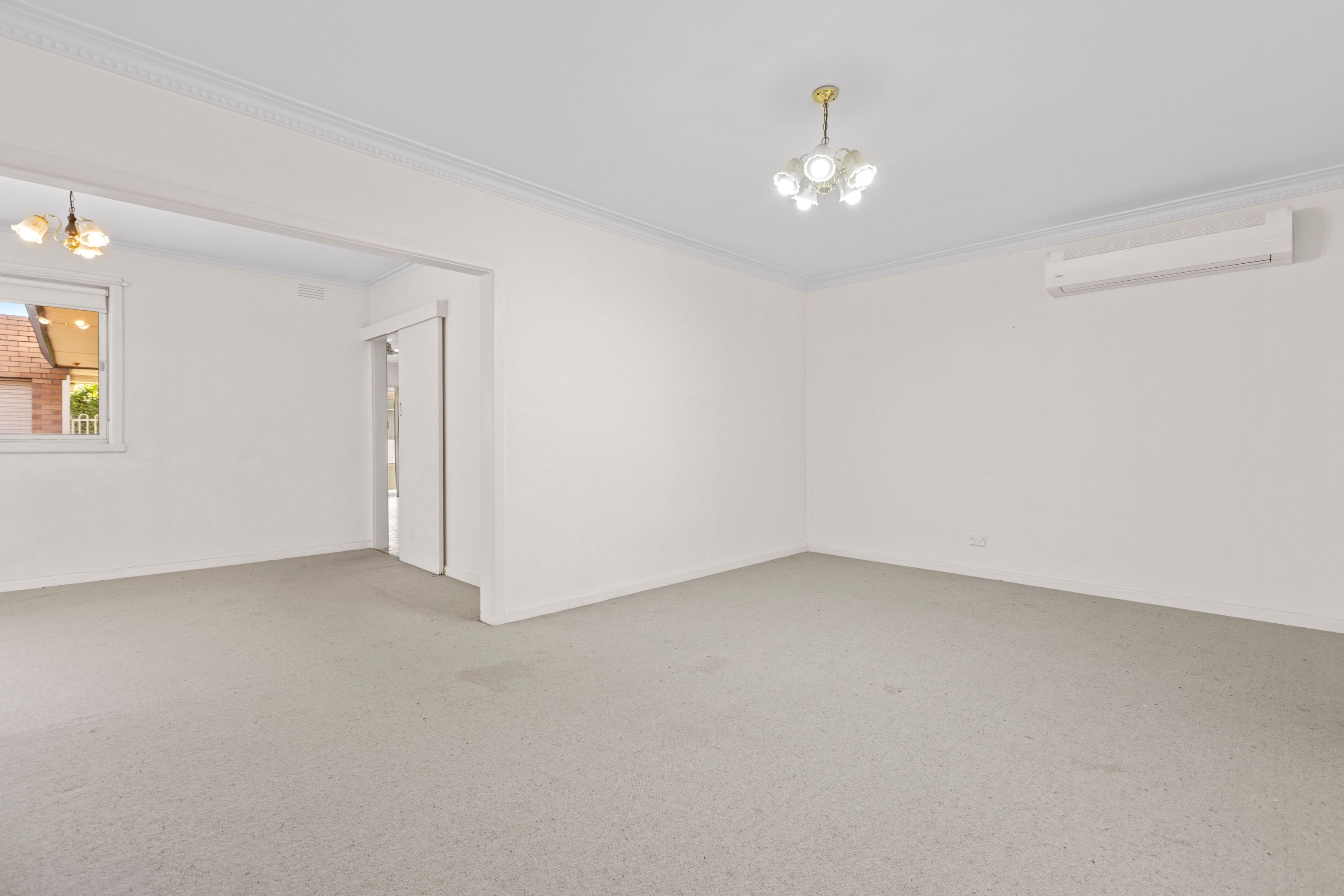 15 Blue Hills Avenue, Mount Waverley, VIC 3149