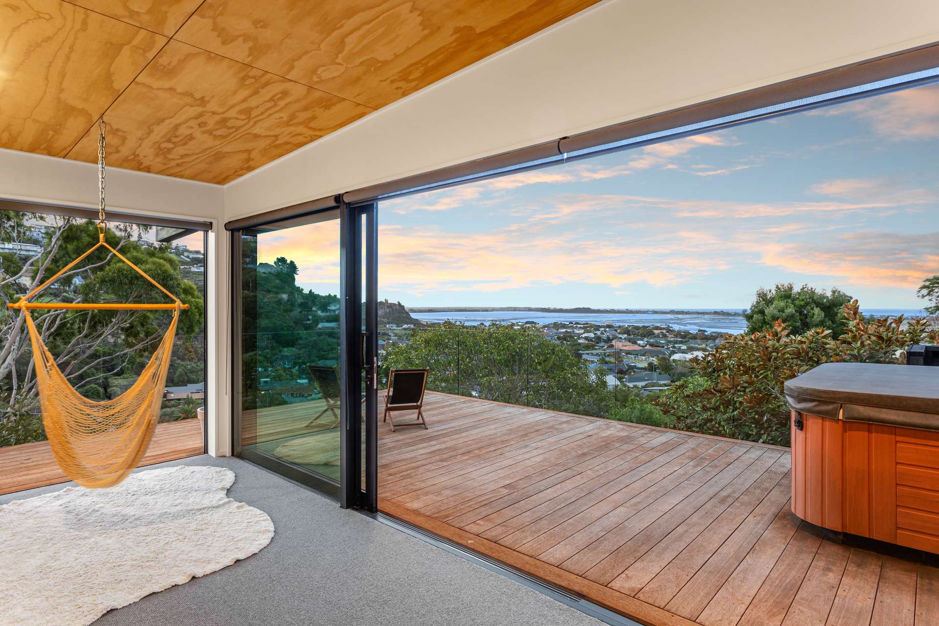 48 Moncks Spur Road photo 7