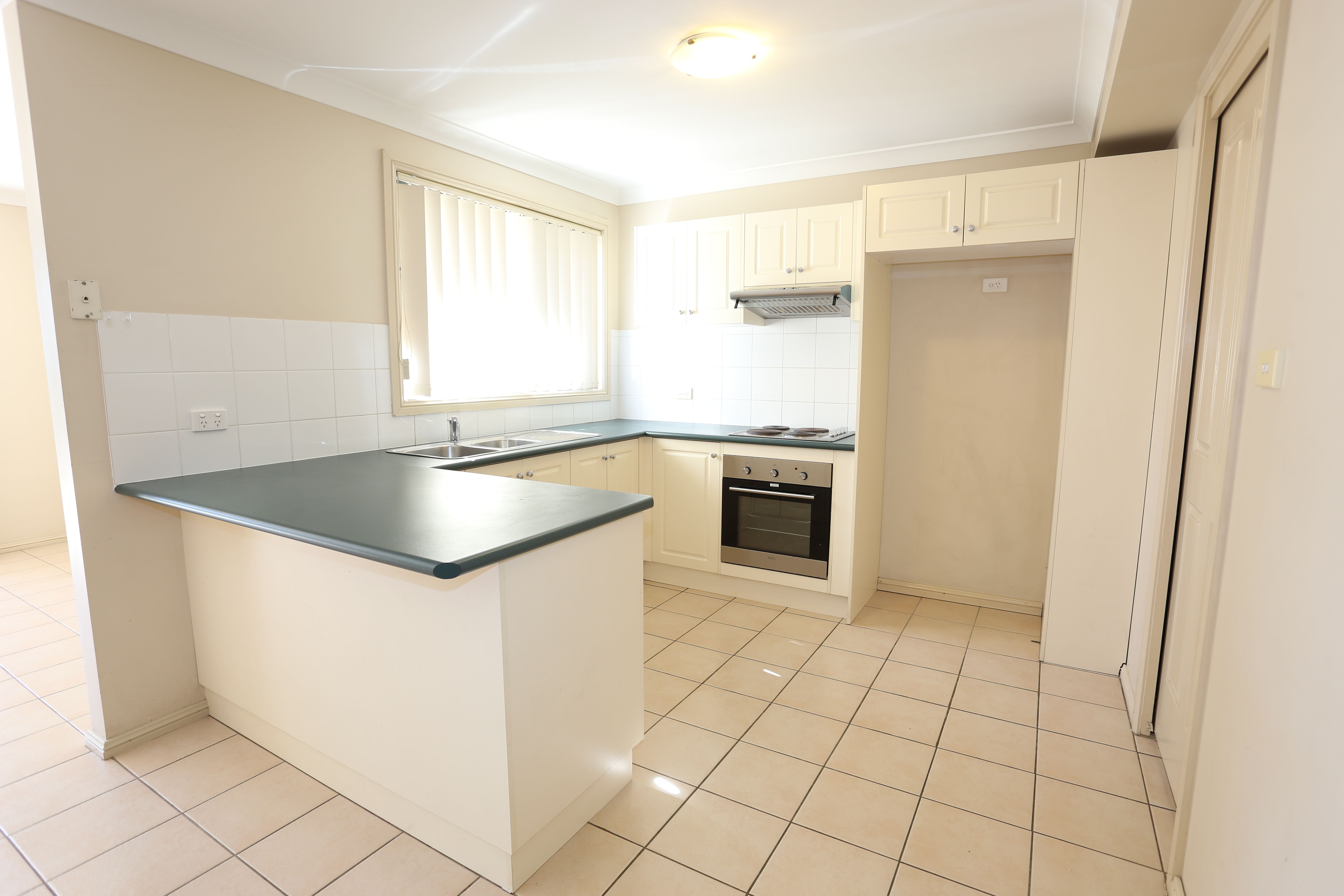 2/69 Glebe Place, Penrith, NSW 2750