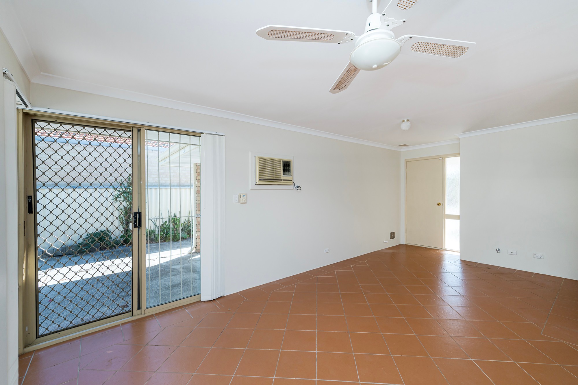 3/3 Boulton Street, Dianella, WA 6059