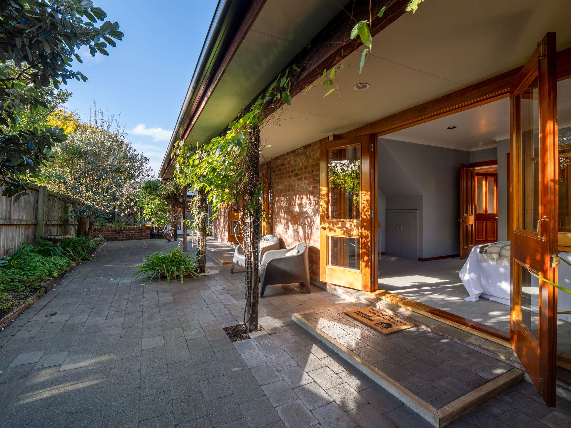 34d Dryden Street photo 1