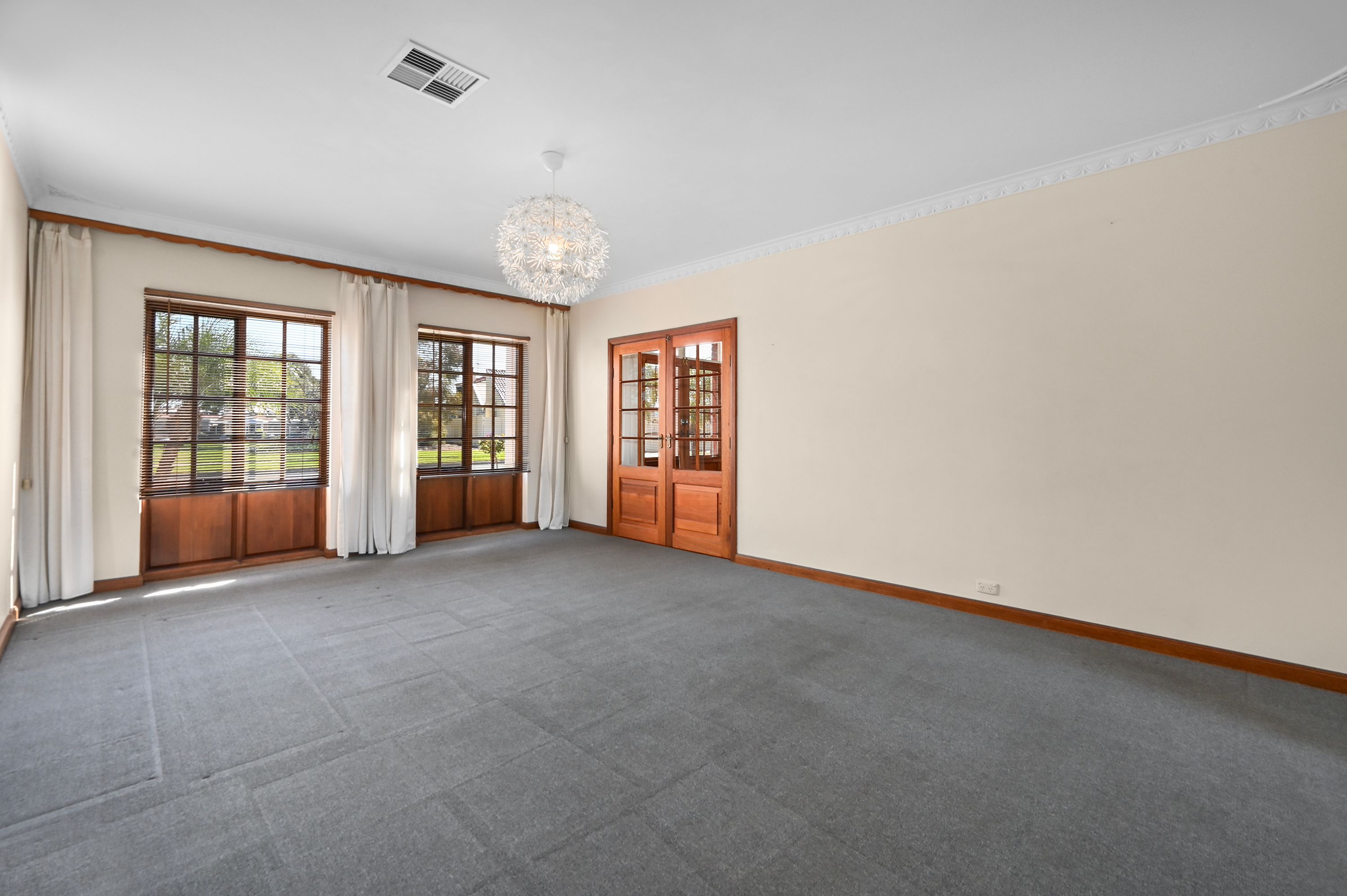 6 Lake View Avenue — photo 7 of 22