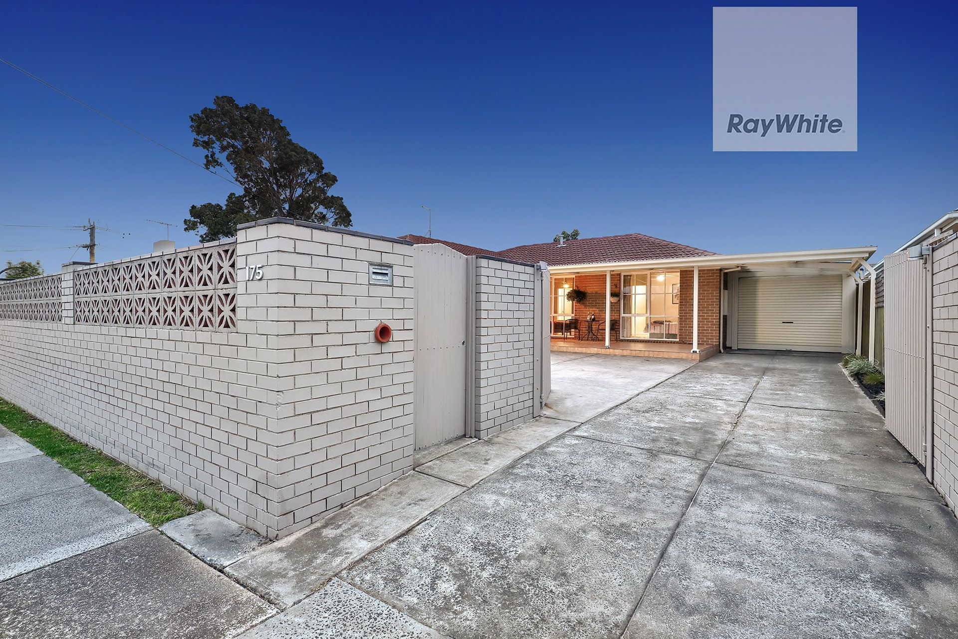 175 Carrick Drive, Gladstone Park, VIC 3043