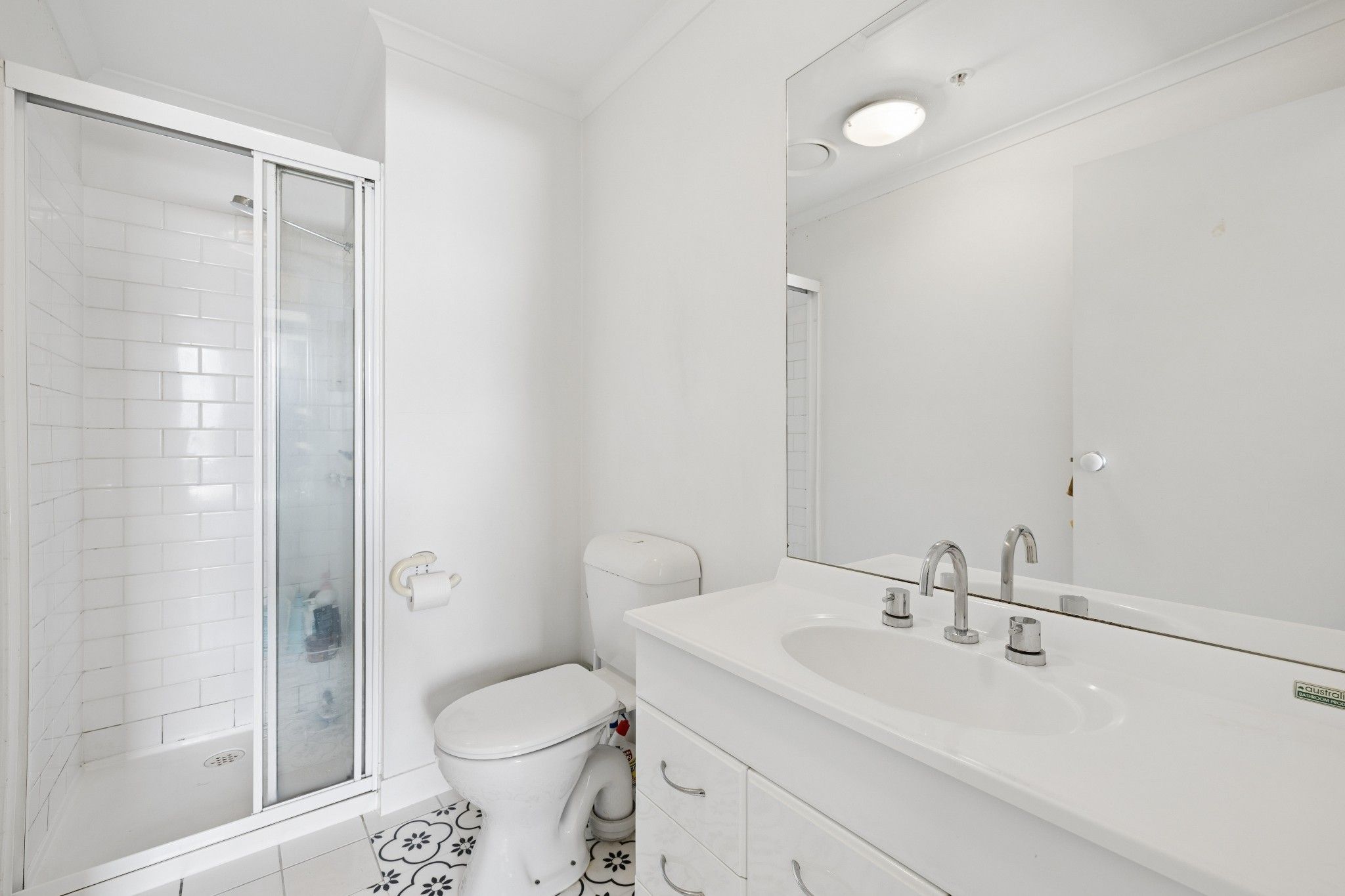 85/79 Whiteman Street — photo 8 of 16