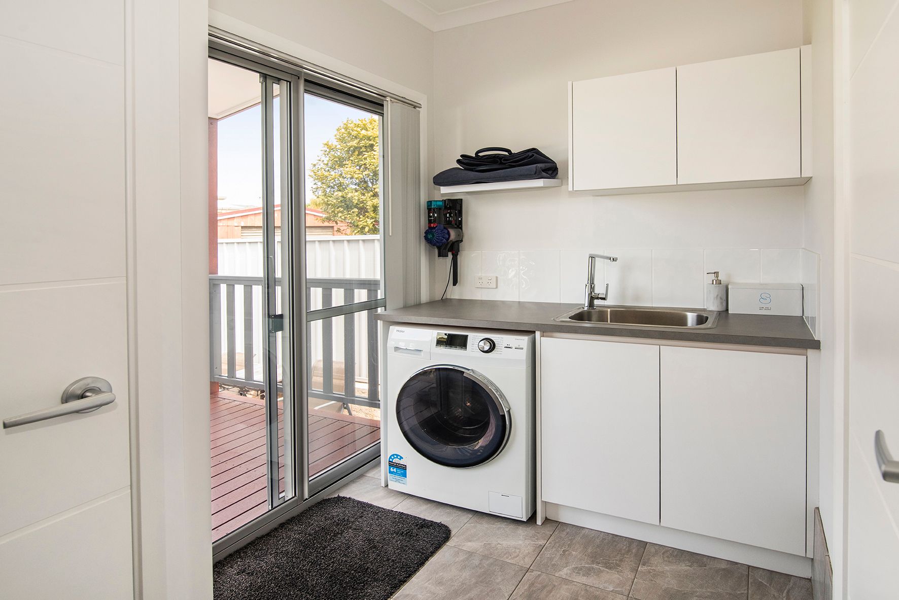 5 Stirling Street — photo 11 of 22