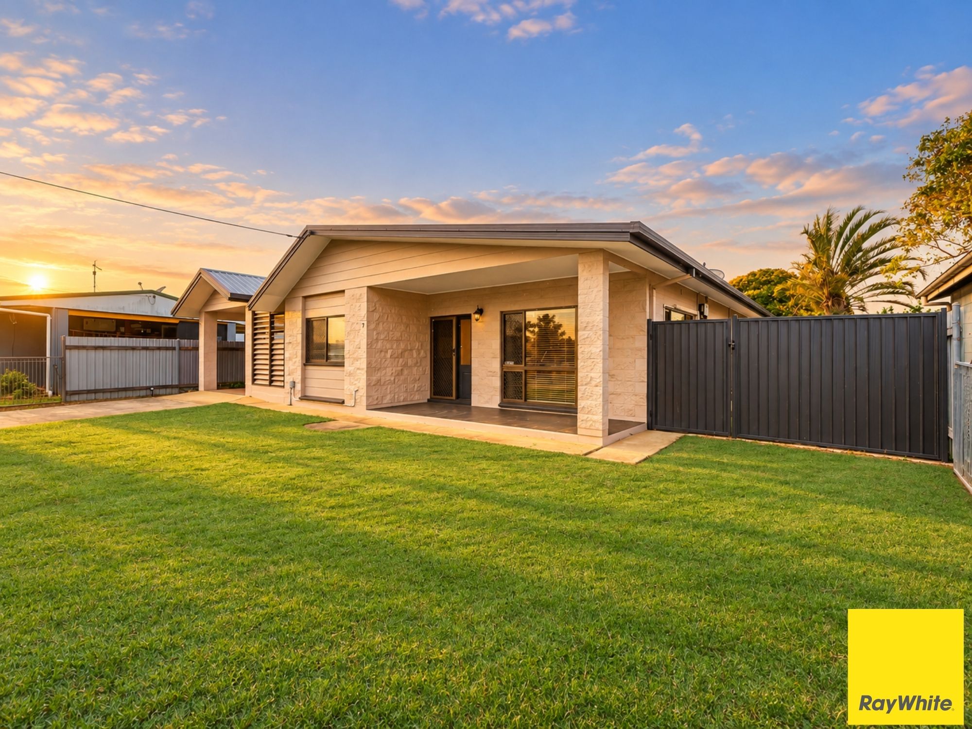 7 Whittaker Close — photo 25 of 30