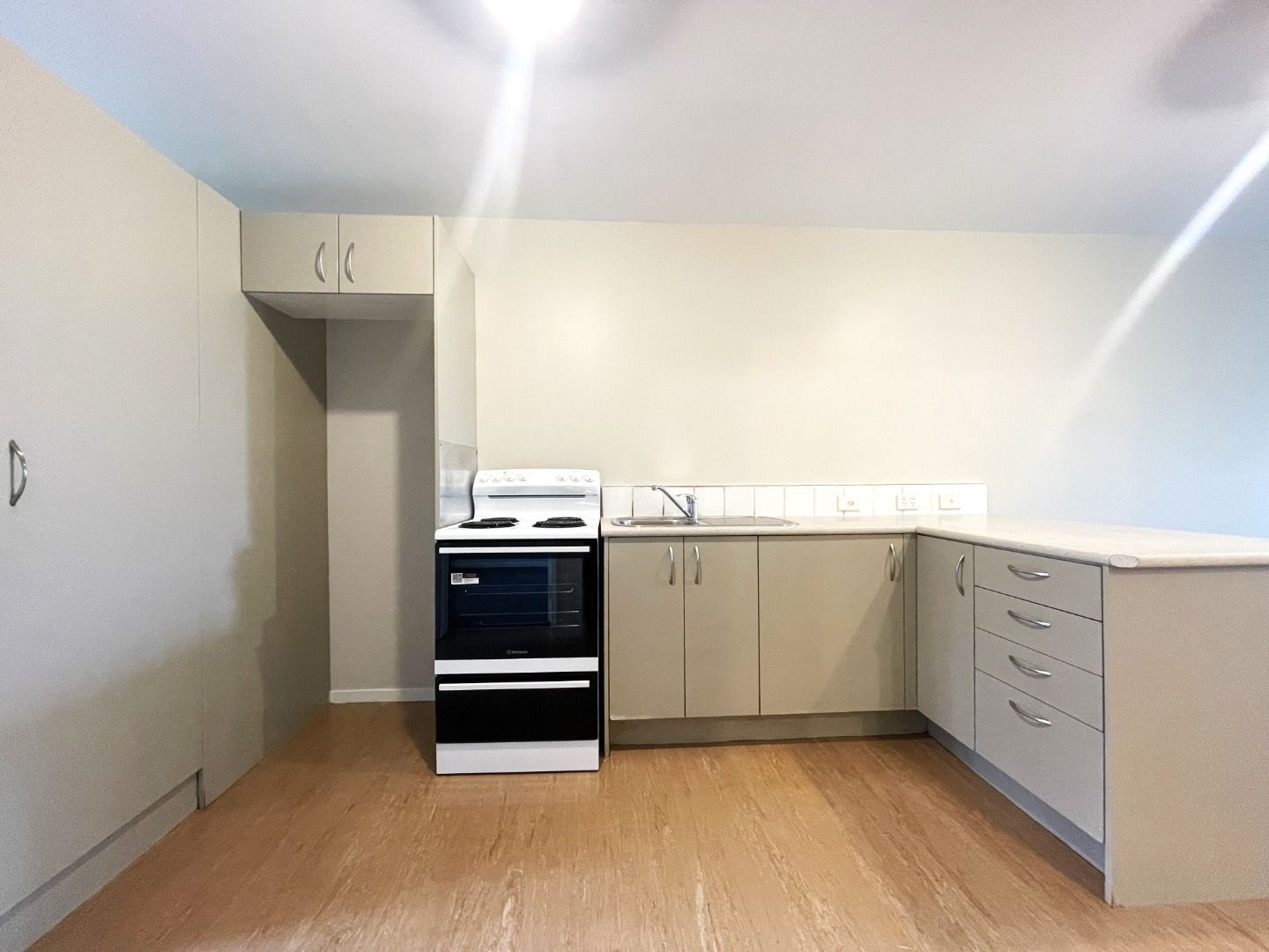 6/242 Great North Road, Henderson, Waitakere City