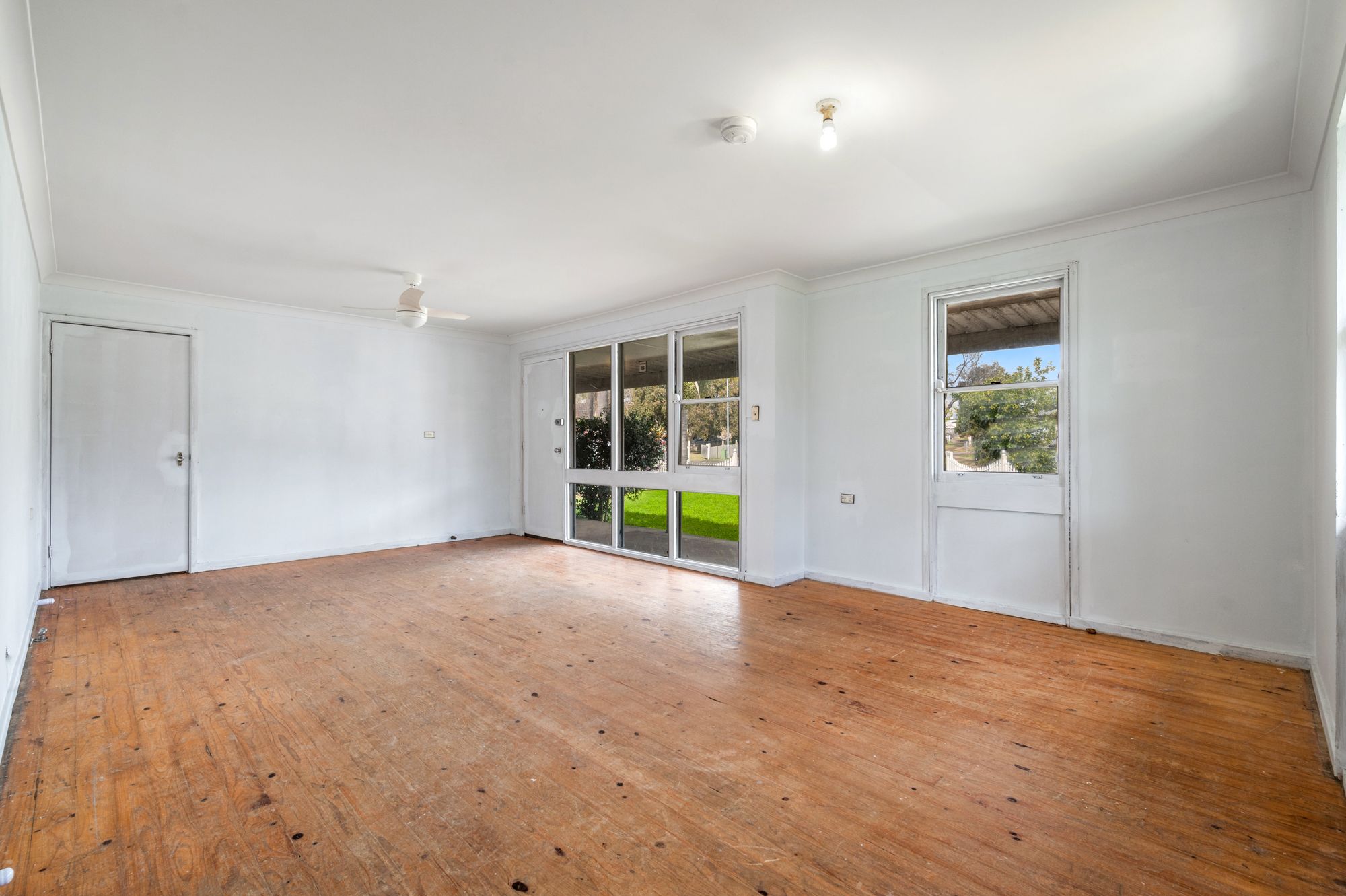 12 Carr Place, Bradbury, NSW 2560