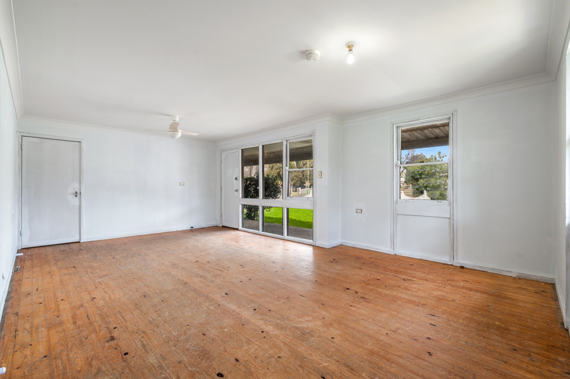 12 Carr Place, Bradbury, NSW 2560
