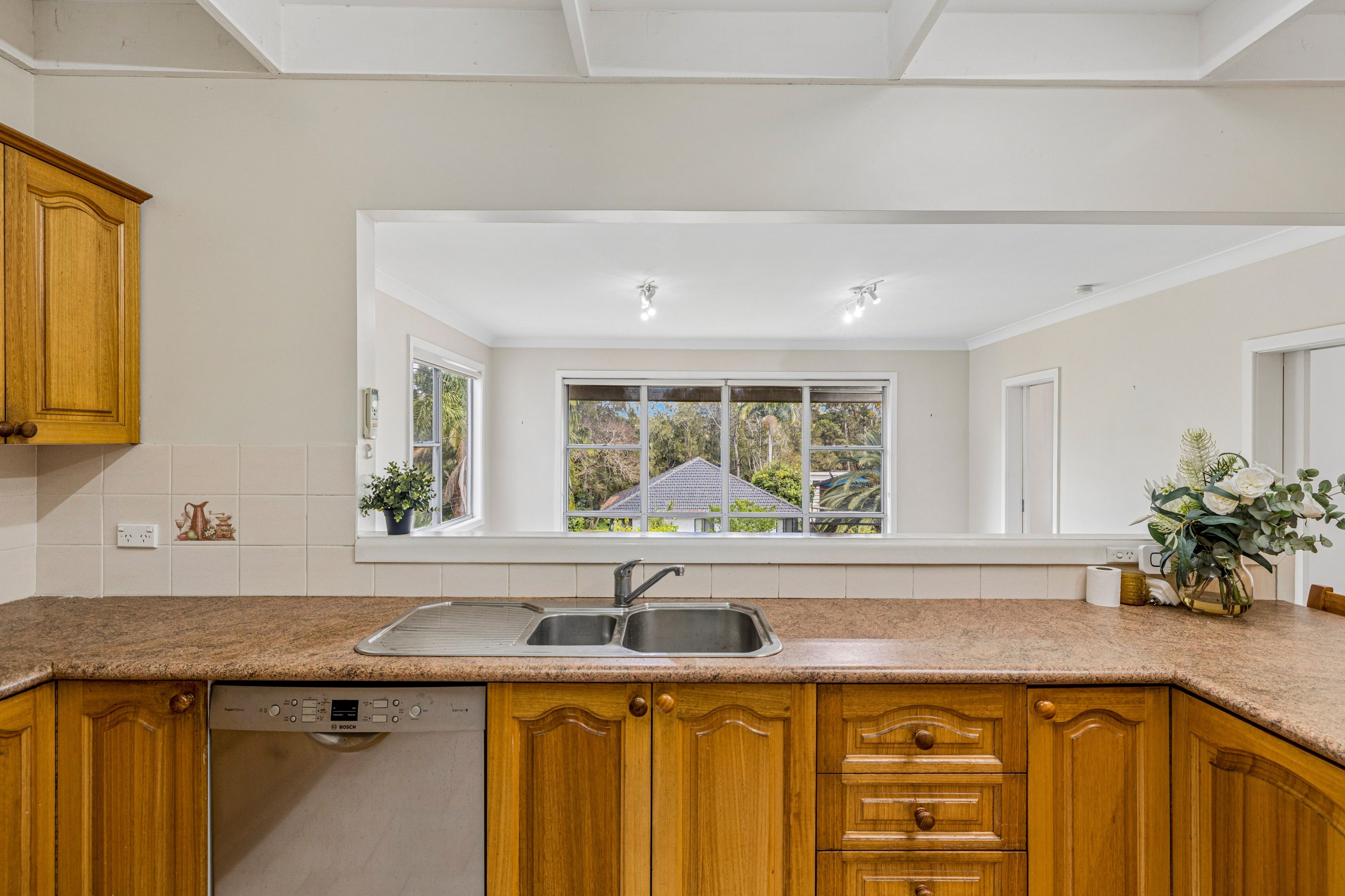 25 Elwin Street — photo 10 of 30