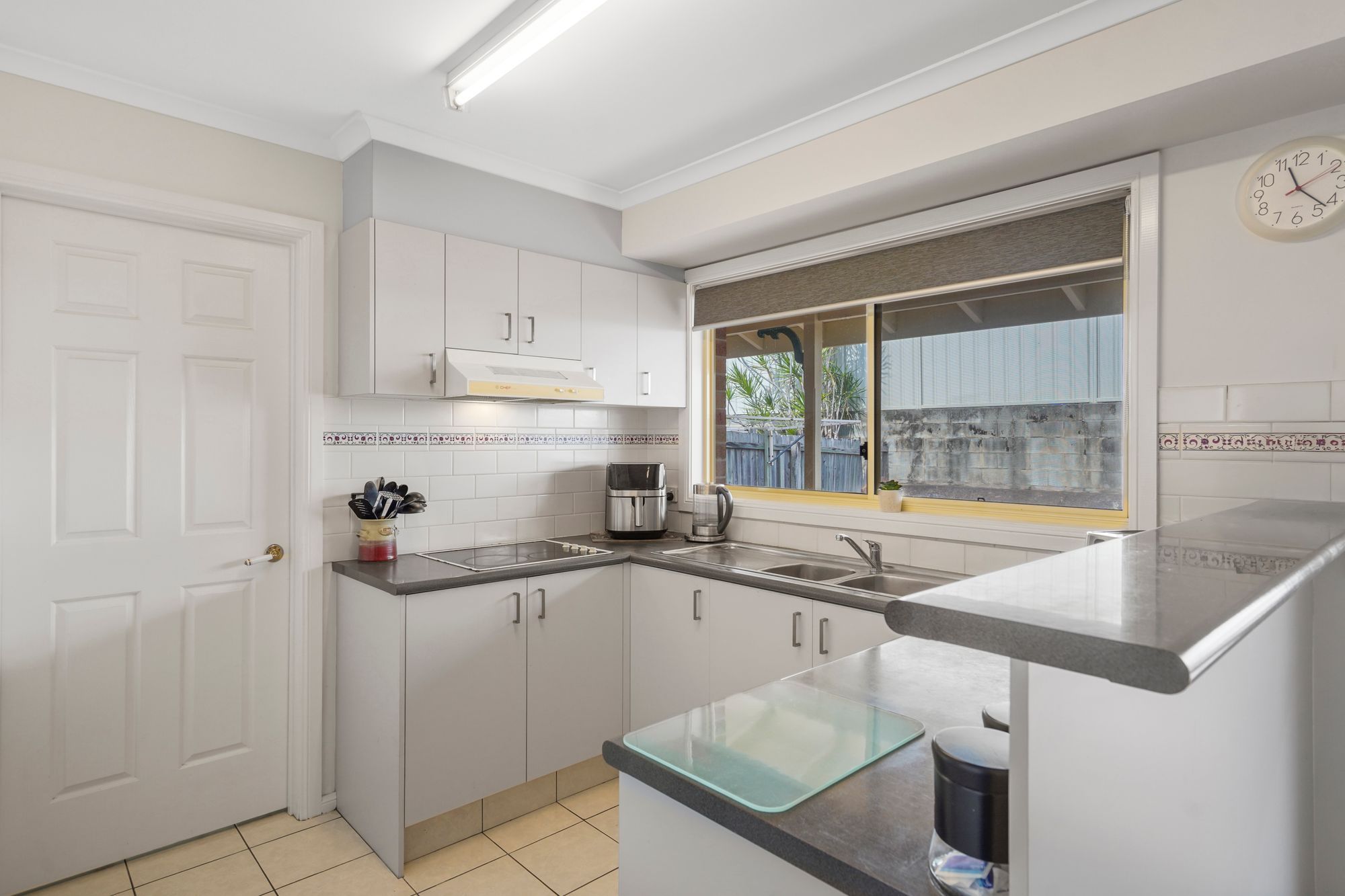 7/414 Pine Ridge Road — photo 7 of 24