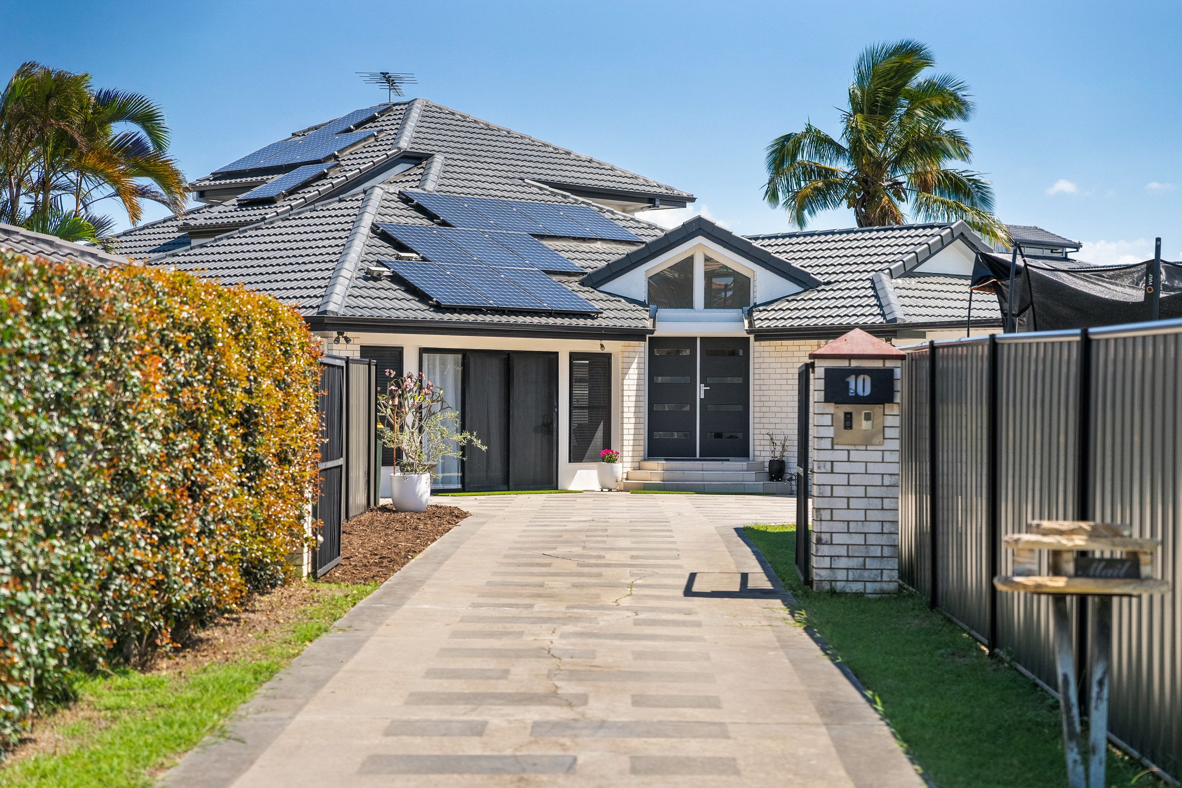 10 Nautilus Court, Newport, QLD 4020