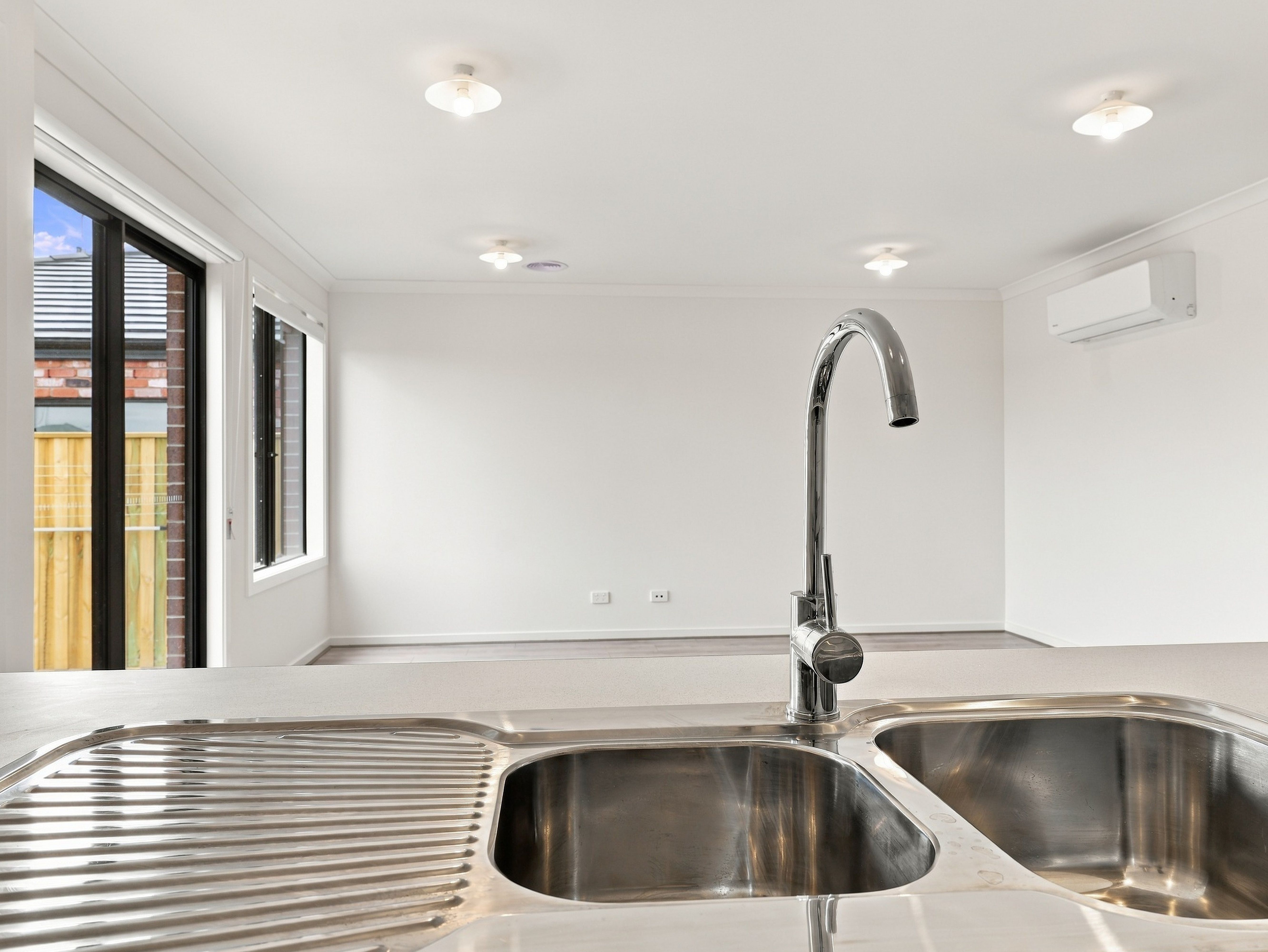 43 Rosedale Circuit — photo 7 of 22