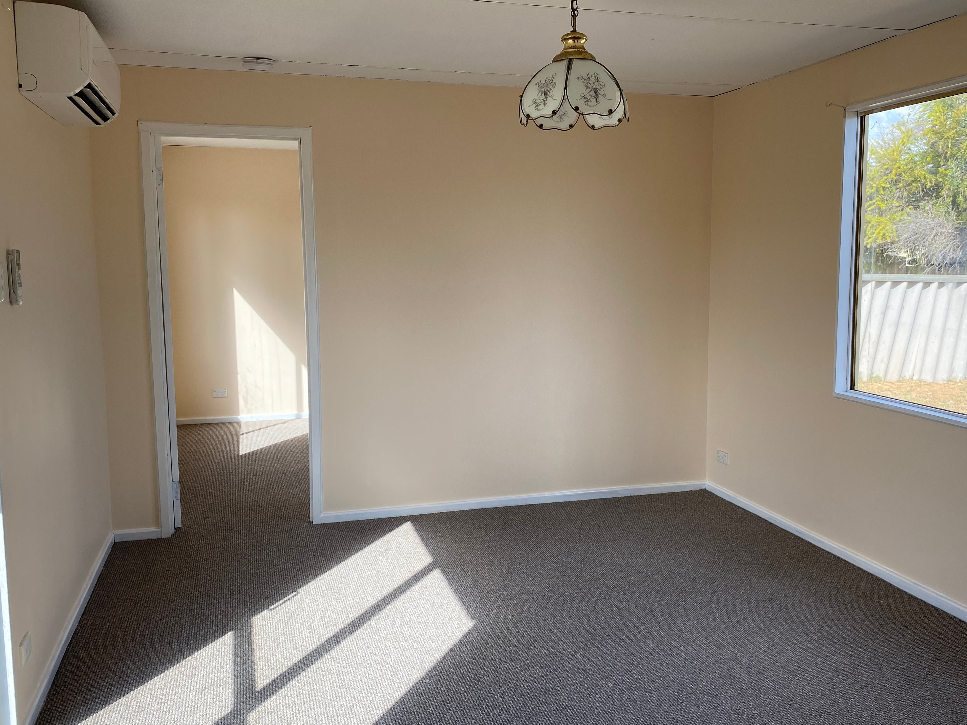 19 Maidstone Street — photo 11 of 13