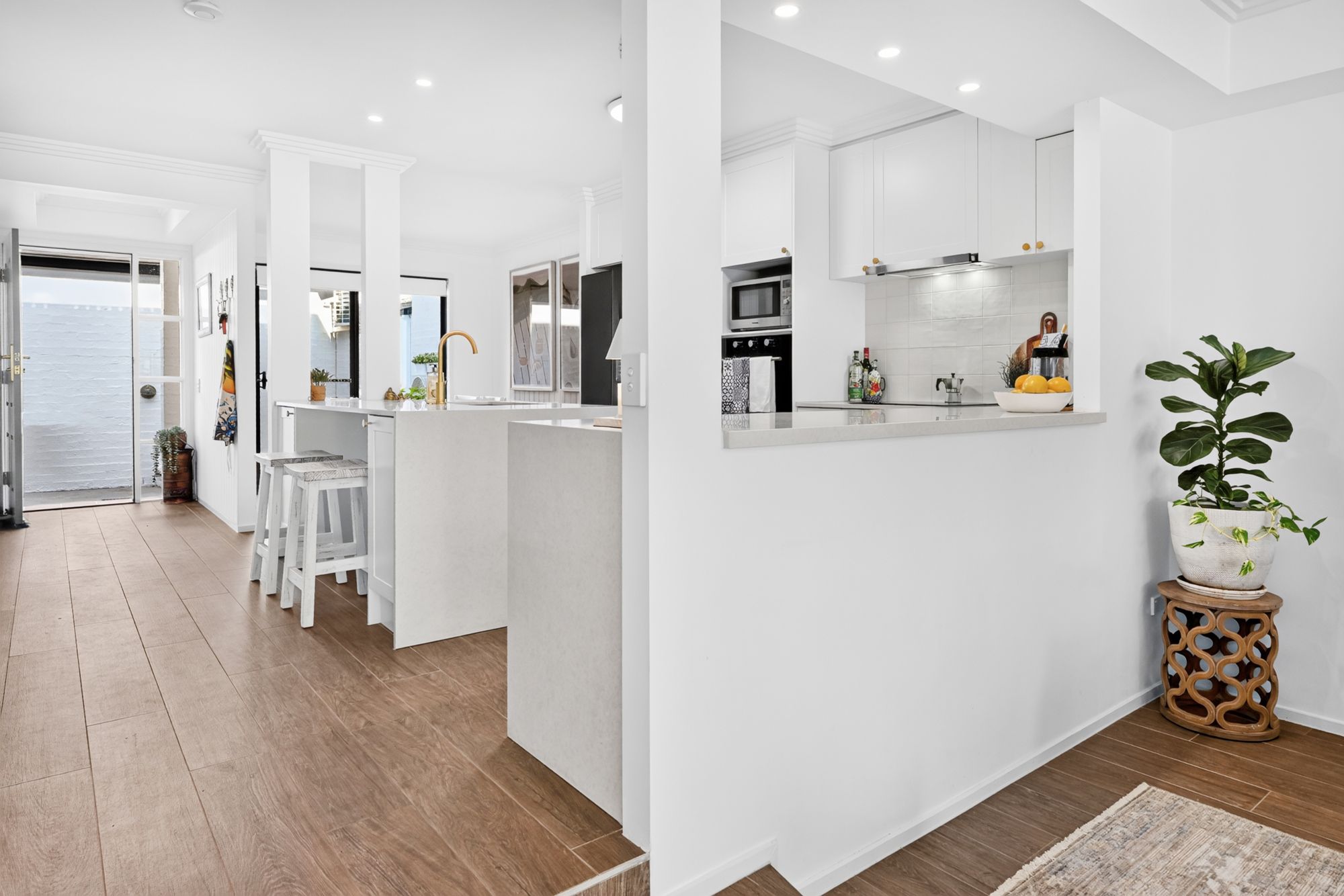 6/1 Bronberg Court — photo 9 of 30