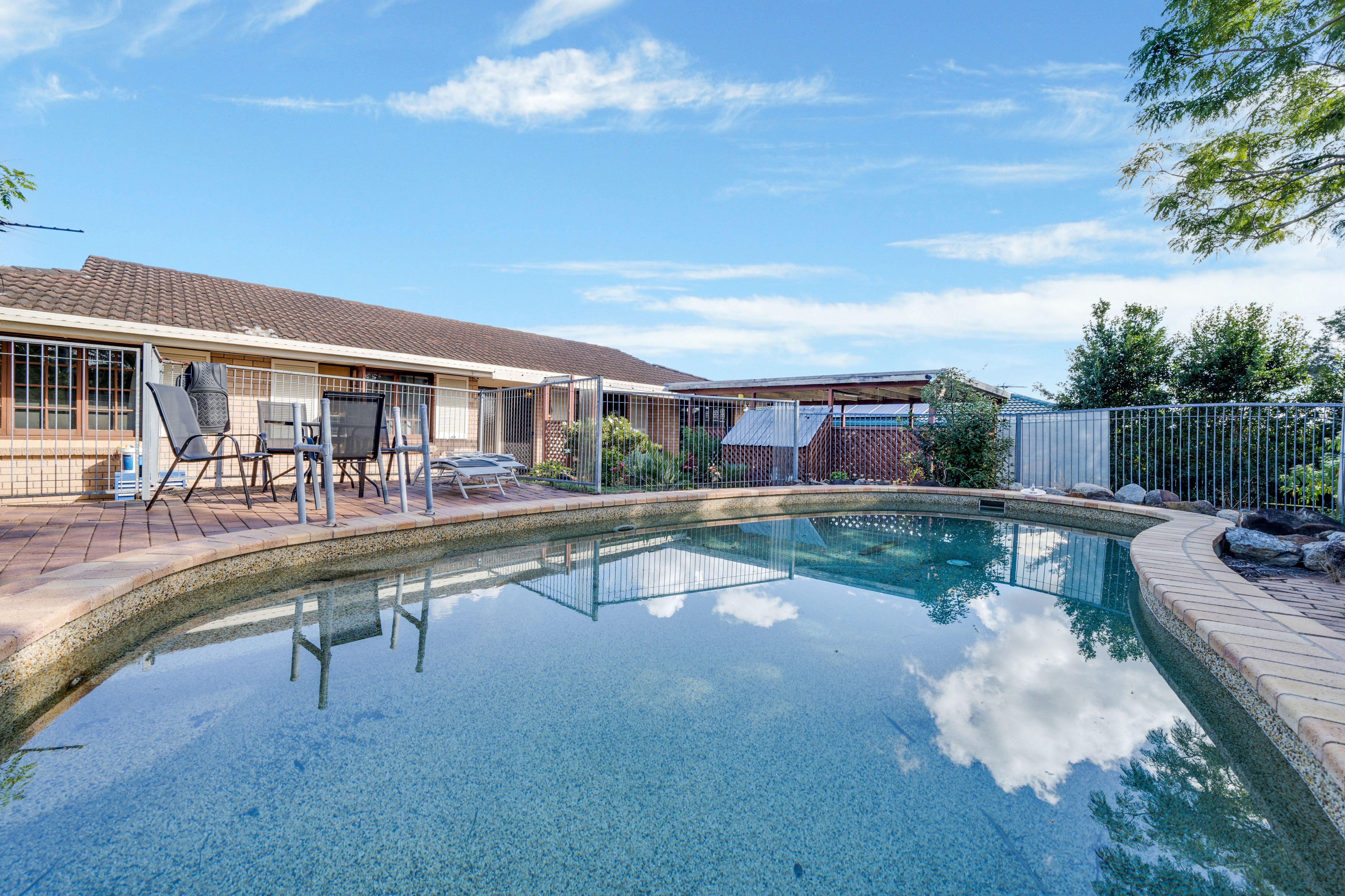 35 Westmoreland Boulevard, Springwood, QLD 4127