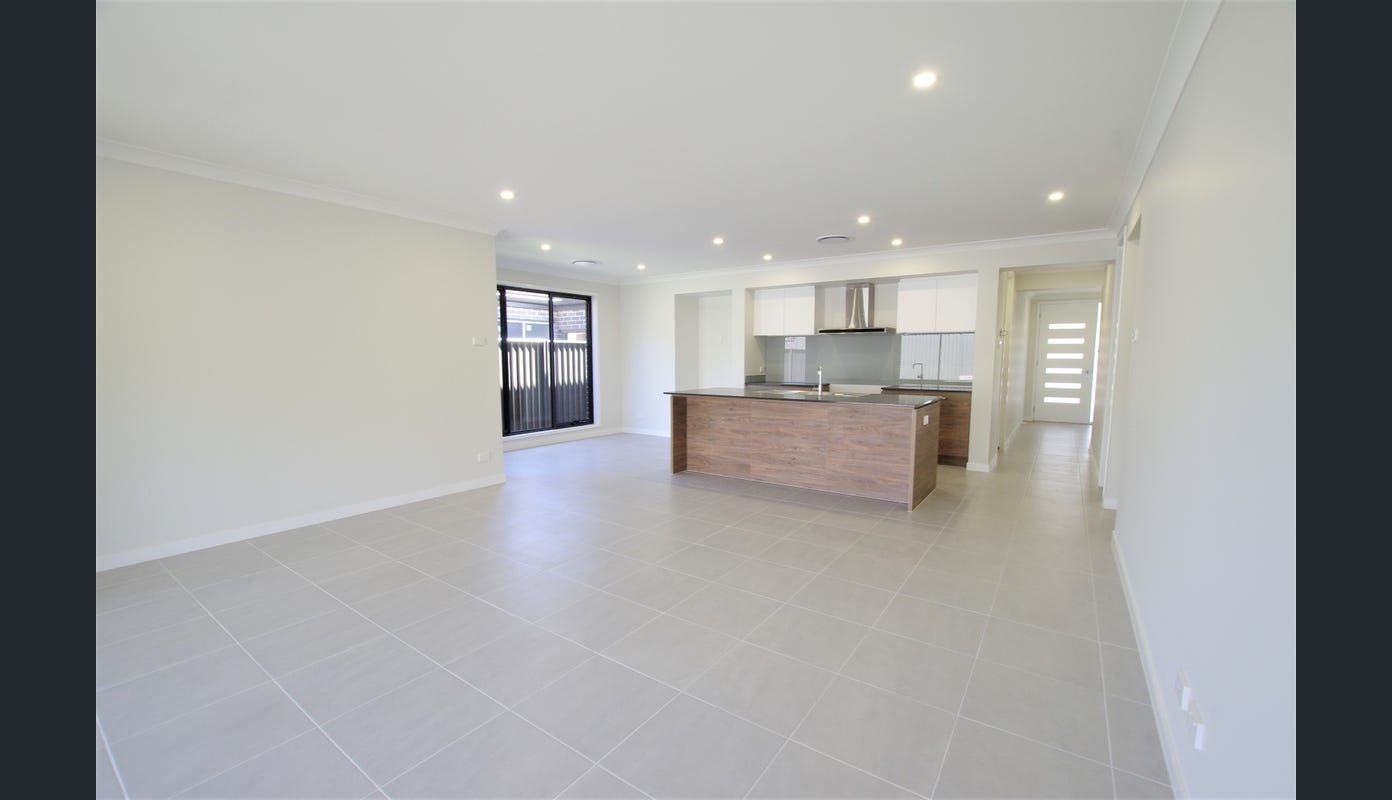 6 Hodgson Street, Oran Park, NSW 2570