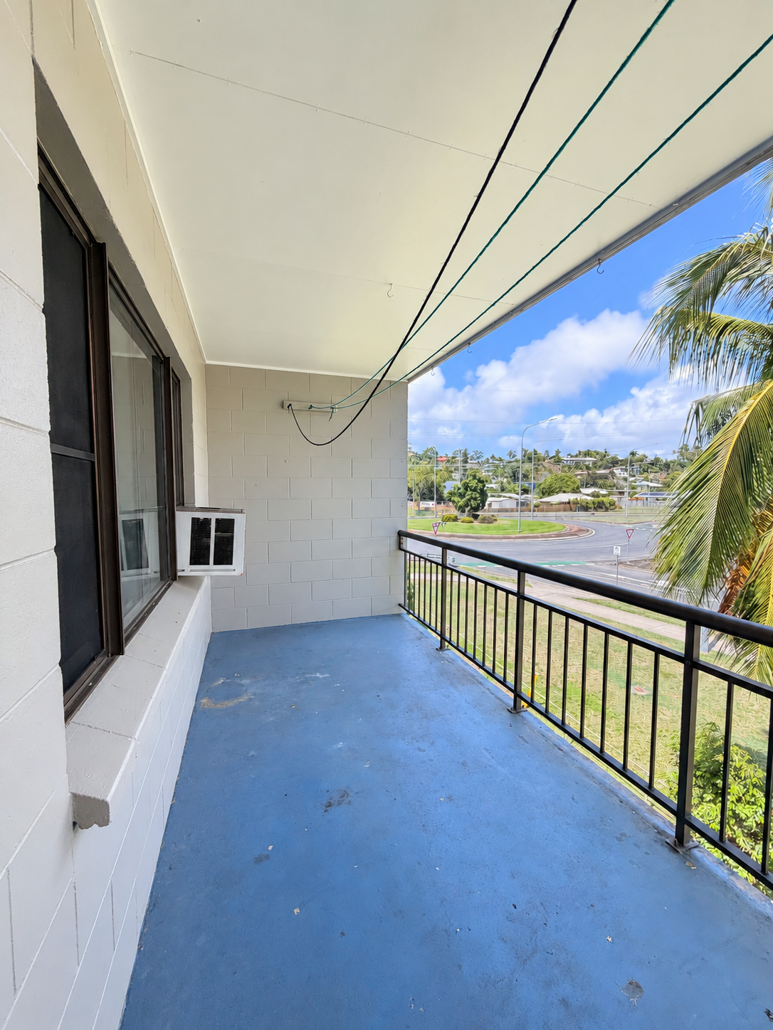 8/167 Shute Harbour Road — photo 5 of 12
