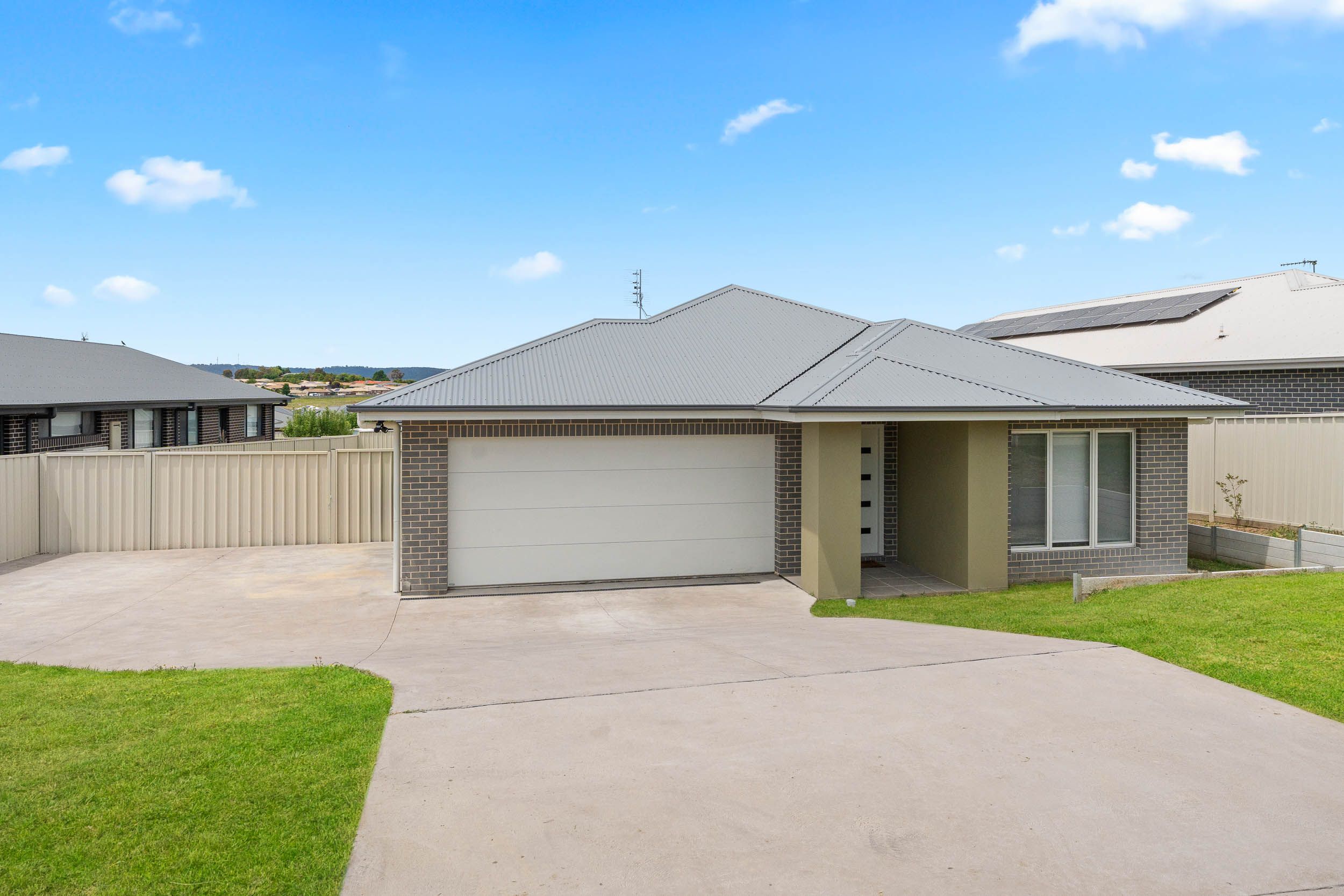 5 Quiberon Way, Goulburn, NSW 2580