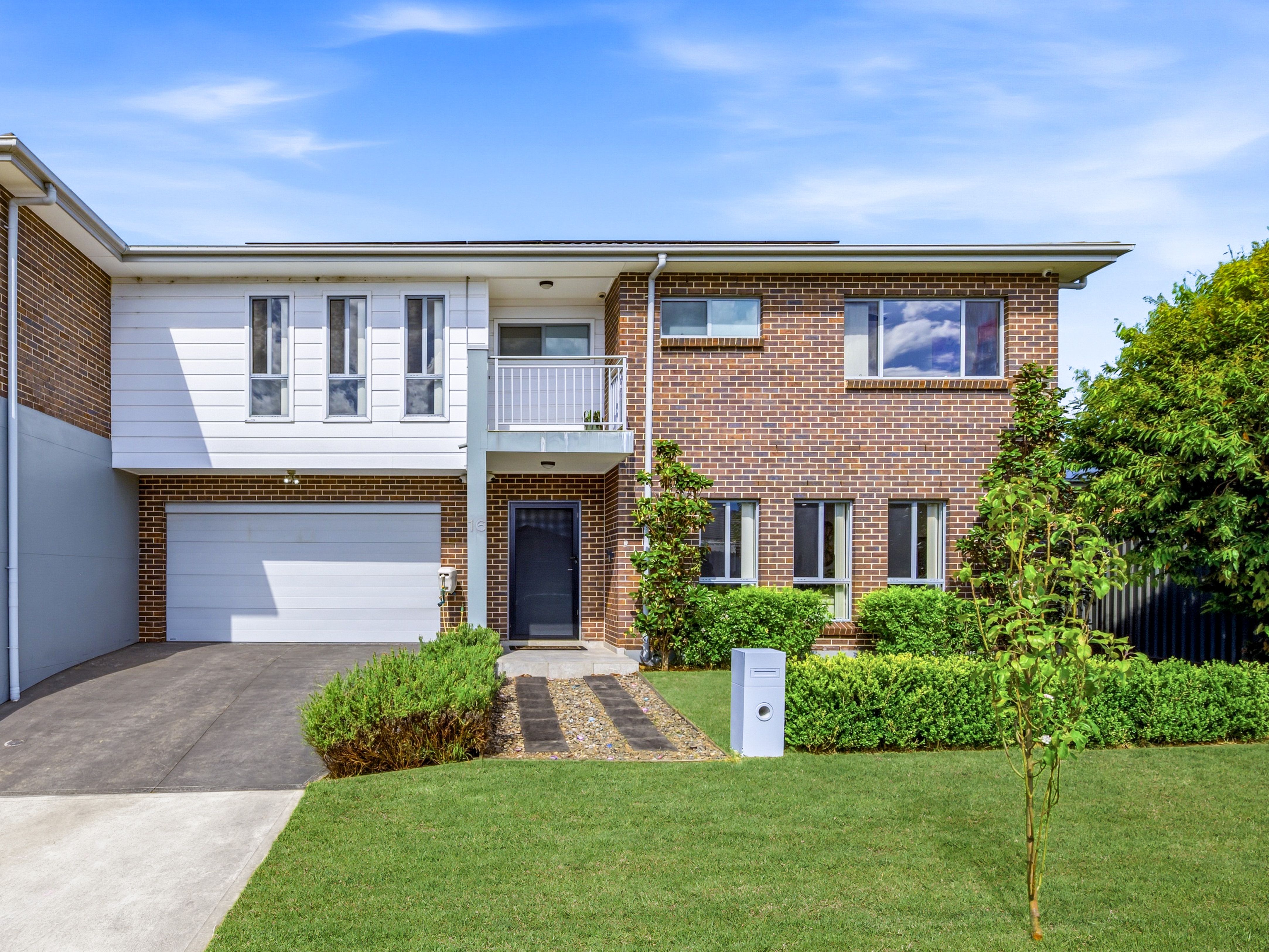 16 Jones Street — photo from Ray White Macarthur Group