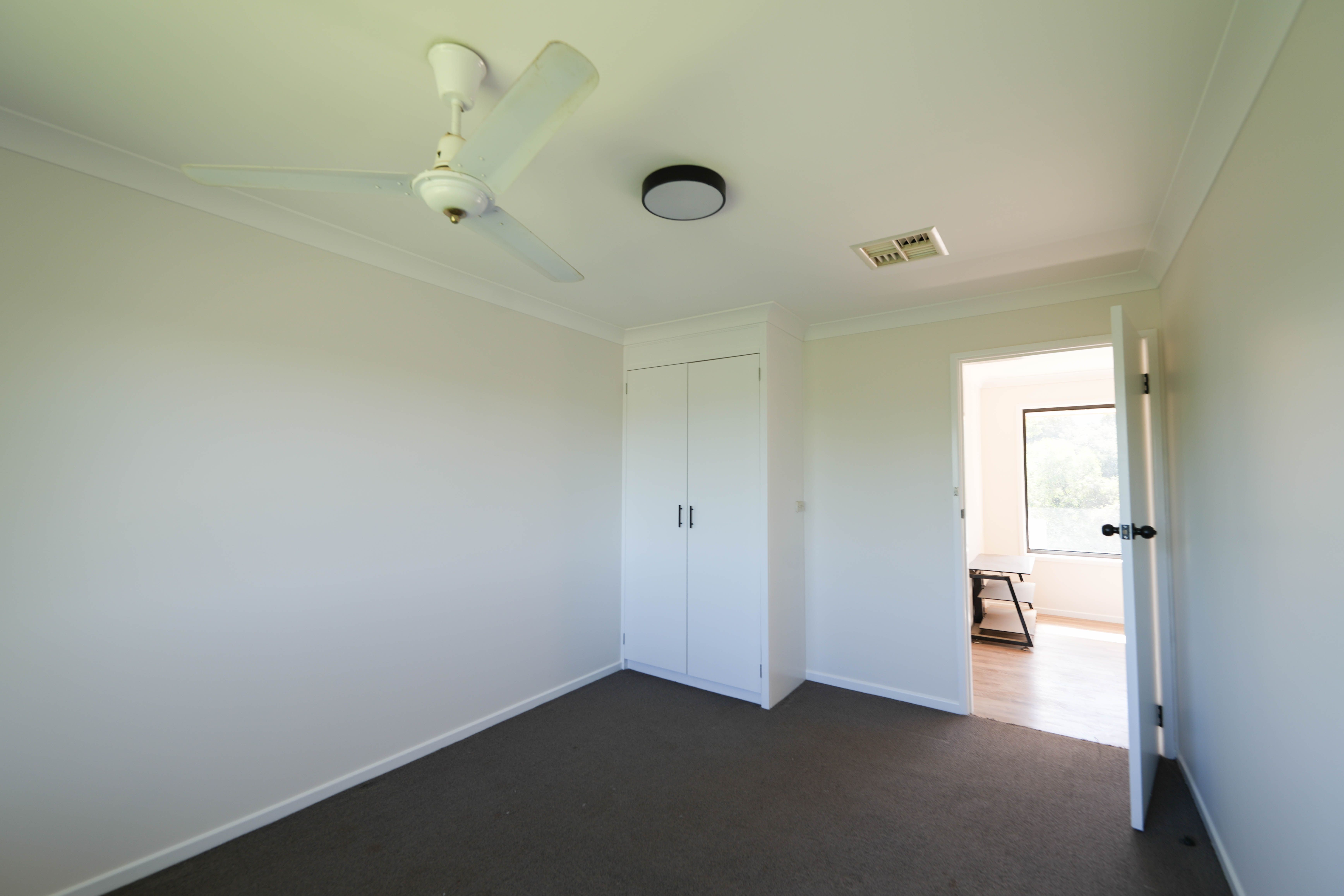 10 Bowditch Crescent — photo 13 of 17