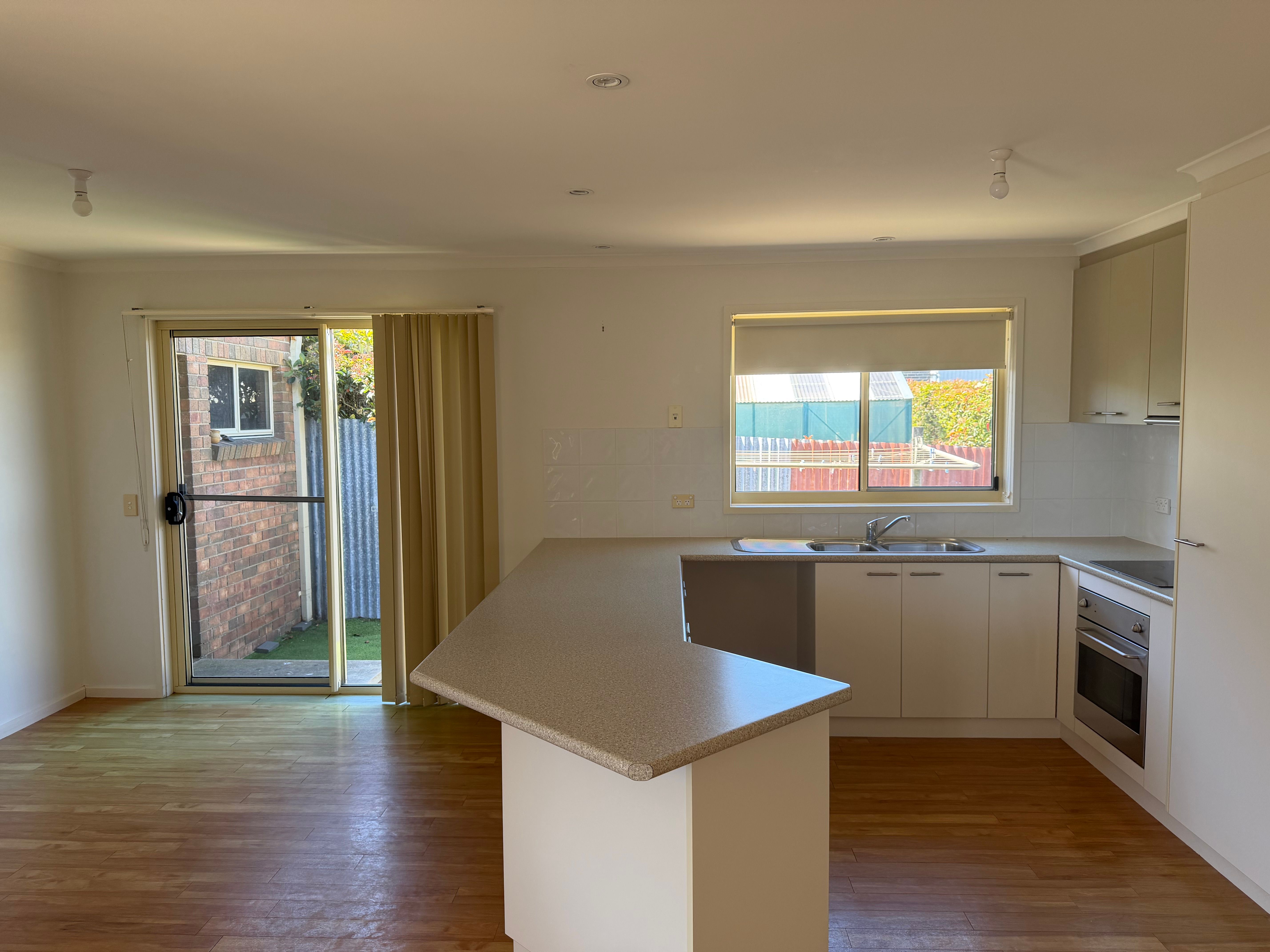 3/37 Dunn Street — photo 3 of 8