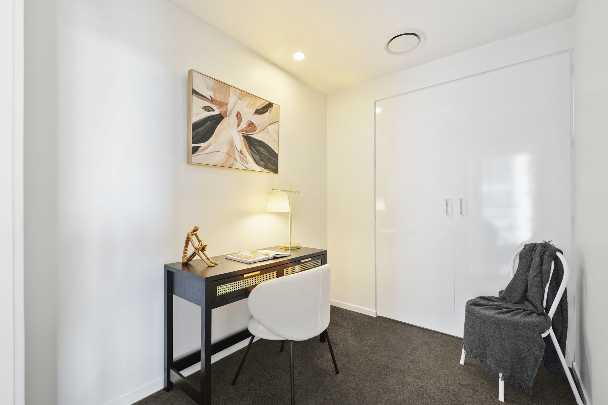 3405/5 Harbour Side Court — photo 18 of 28