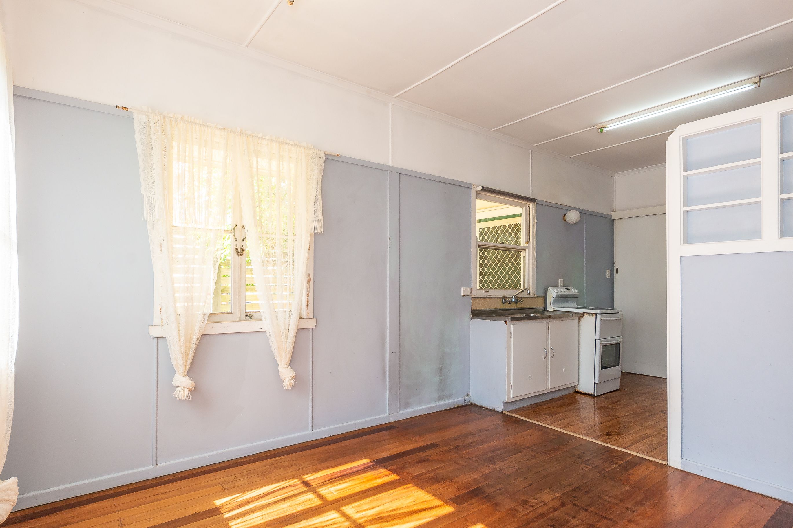 27 Annie Street, Woody Point, QLD 4019