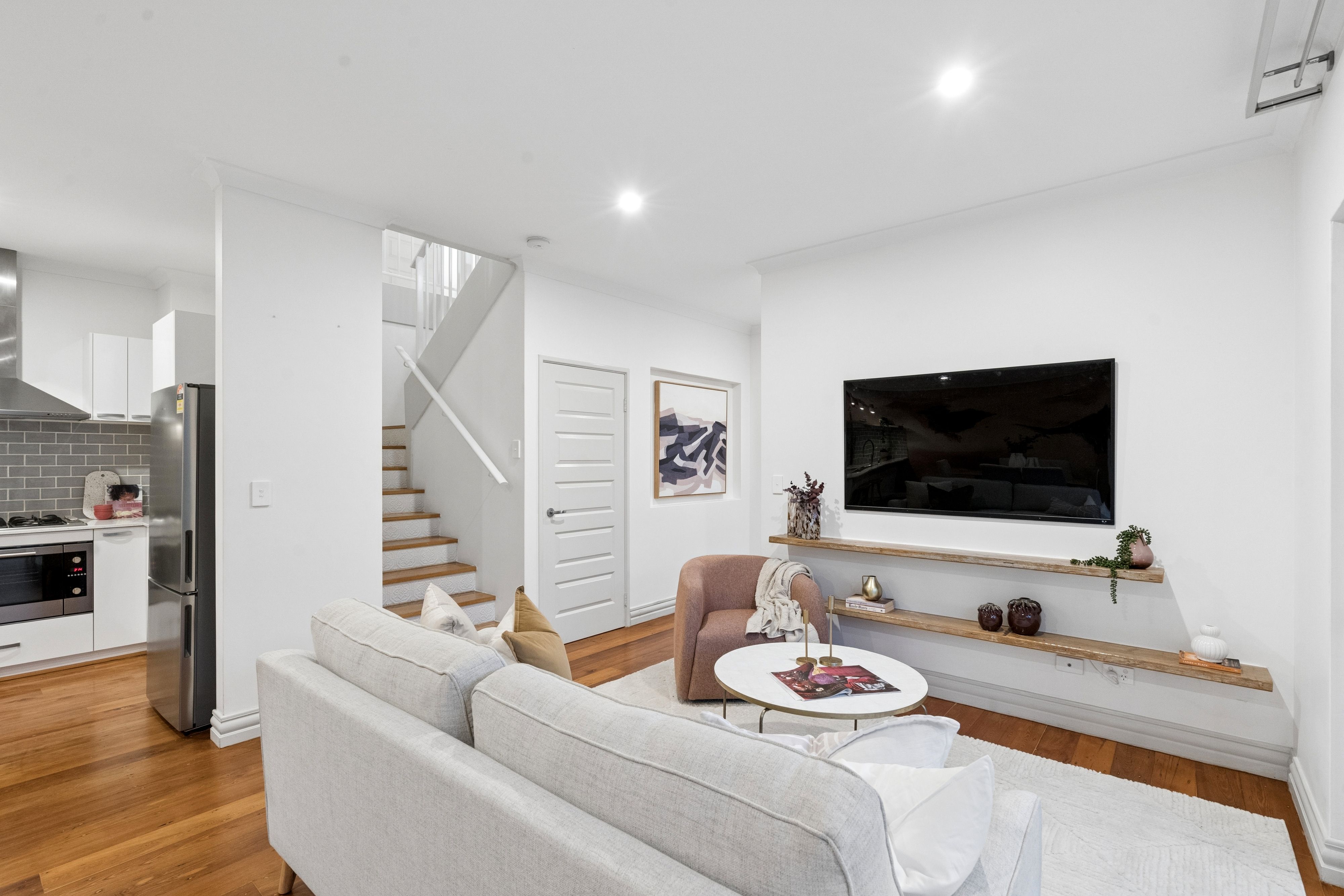 3/7 Marina Drive — photo 17 of 21