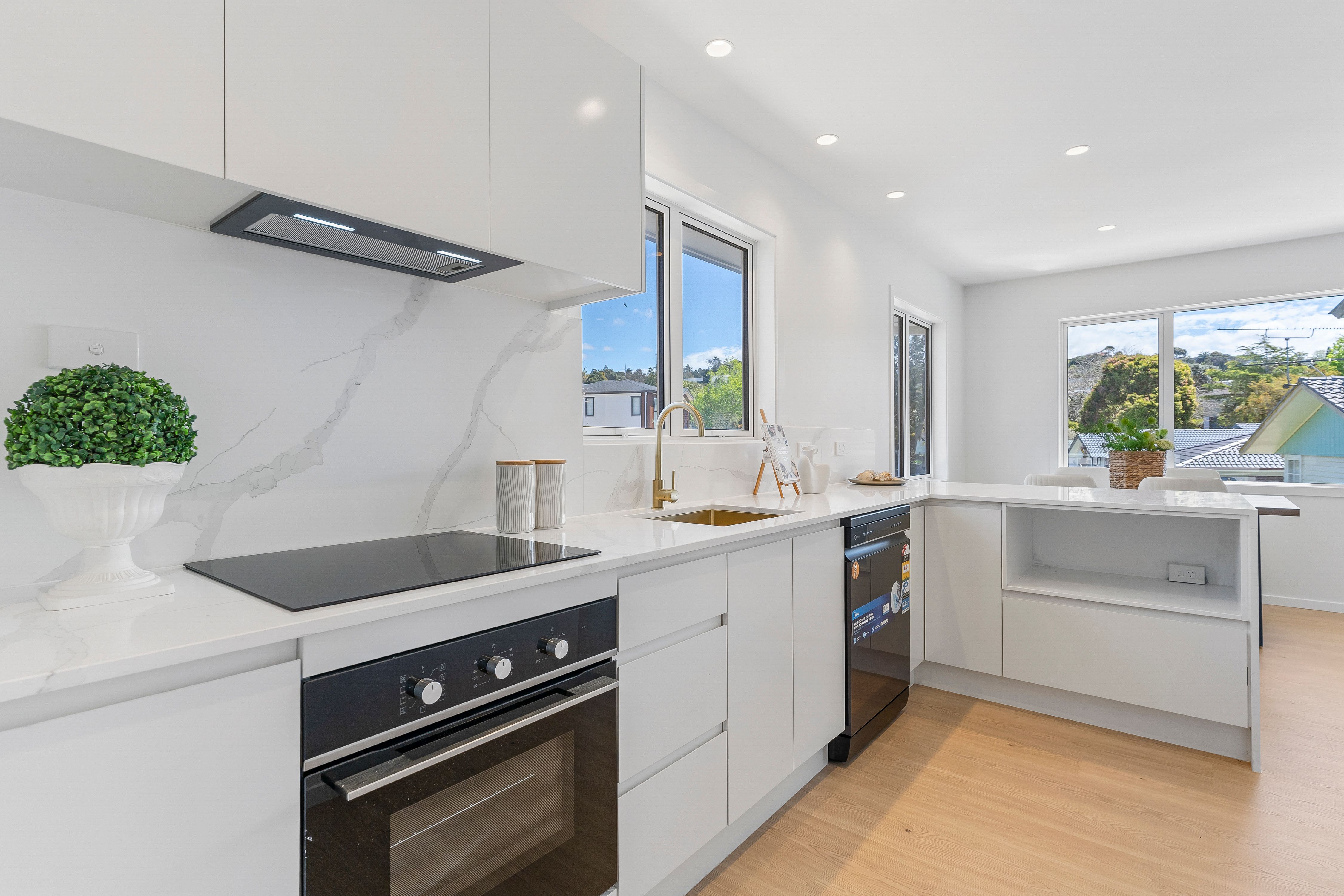 64A McDowell Crescent, Hillcrest, North Shore City