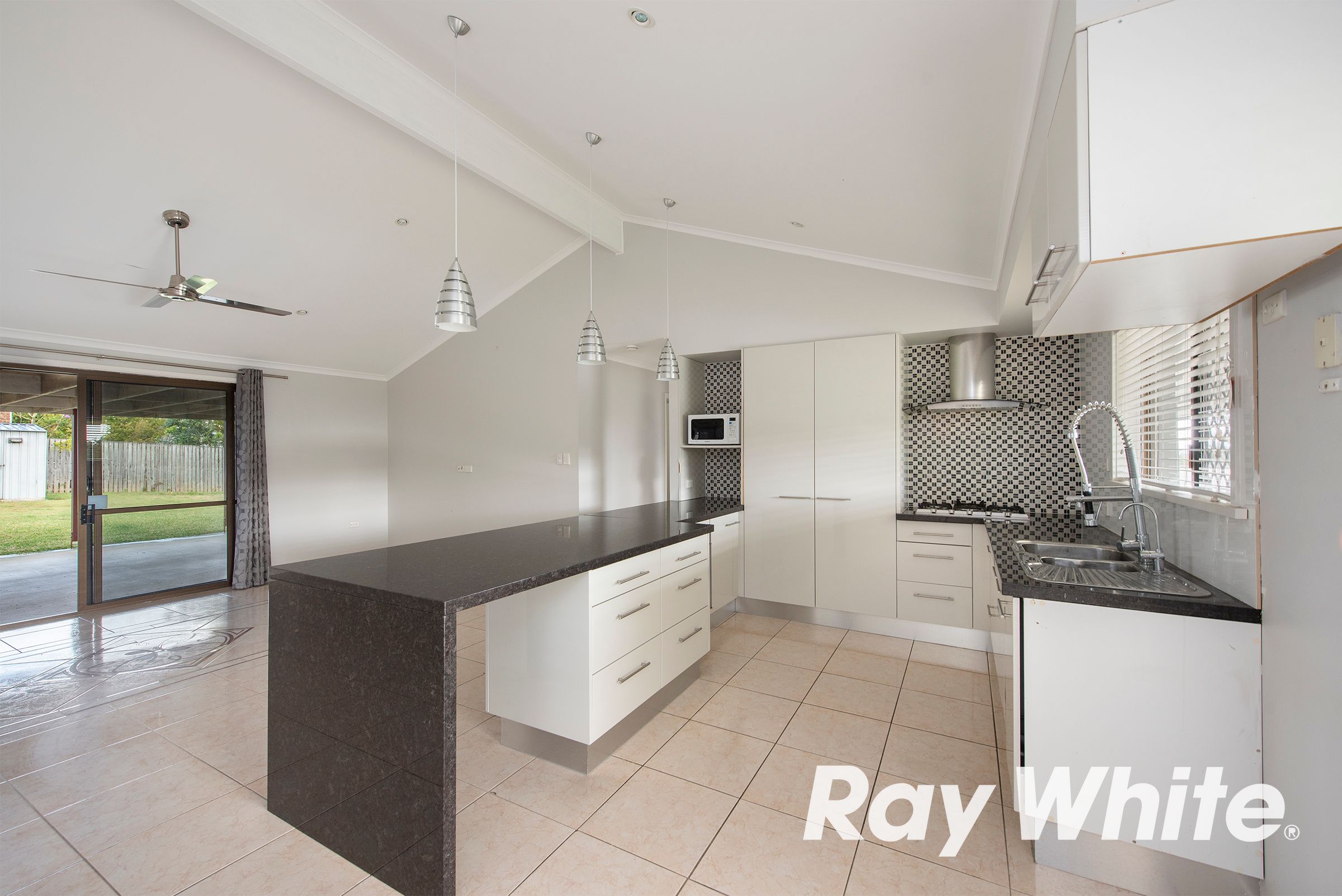 43 Jilbard Drive, Springwood, QLD 4127