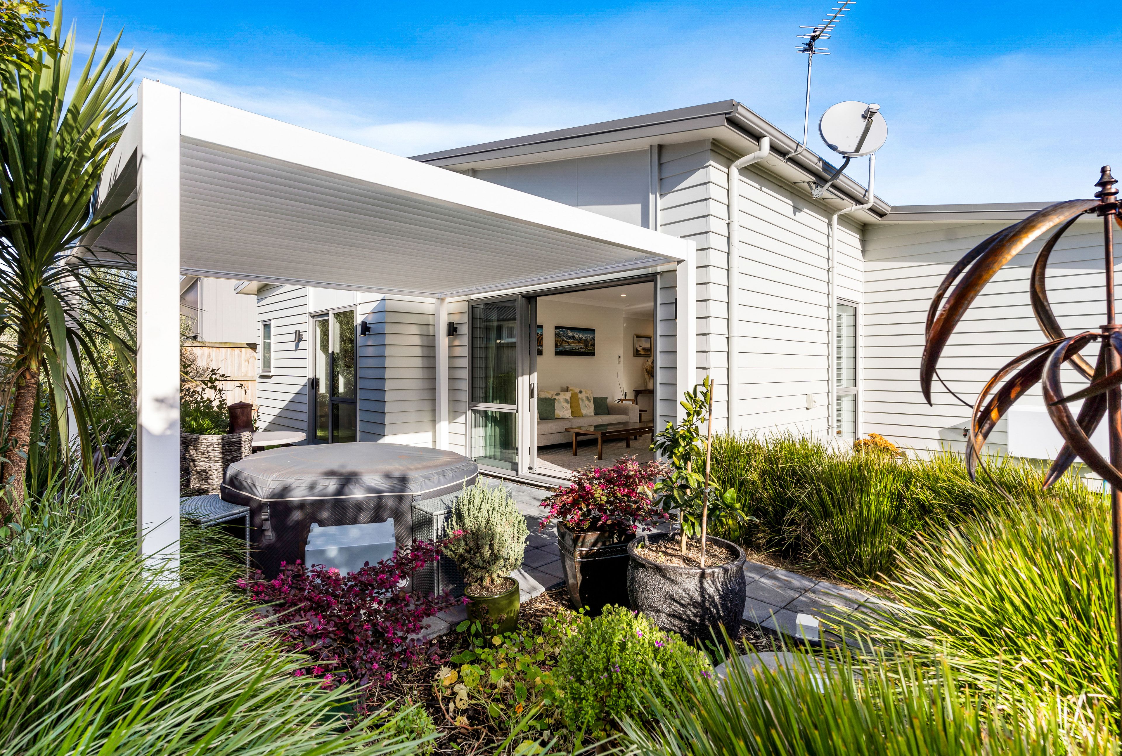 15A Marine Garden Crescent, Beachlands, Manukau City