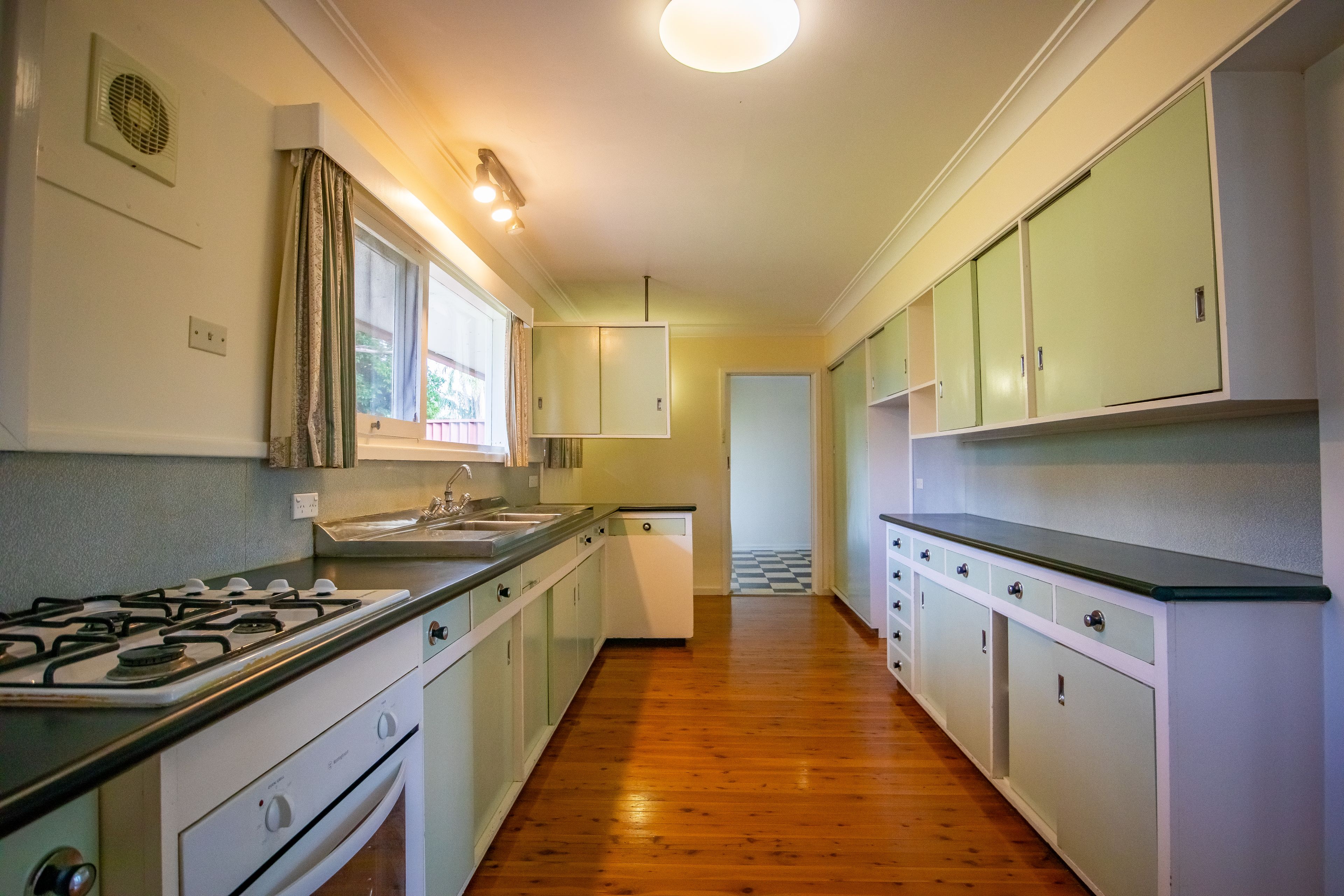 38 Hillcrest Parade, Highfields, NSW 2289