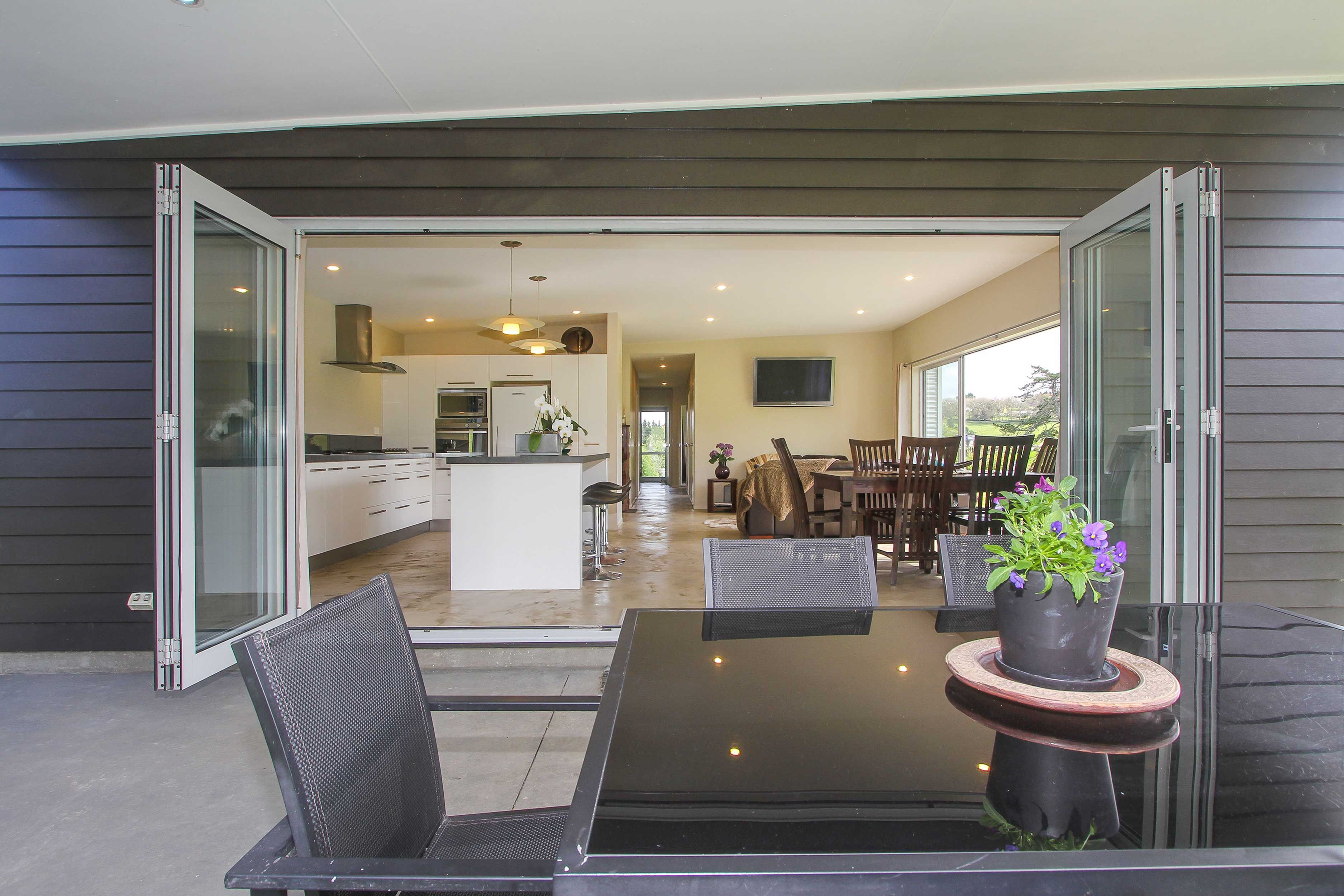 1513a East Coast Road, Redvale, Rodney