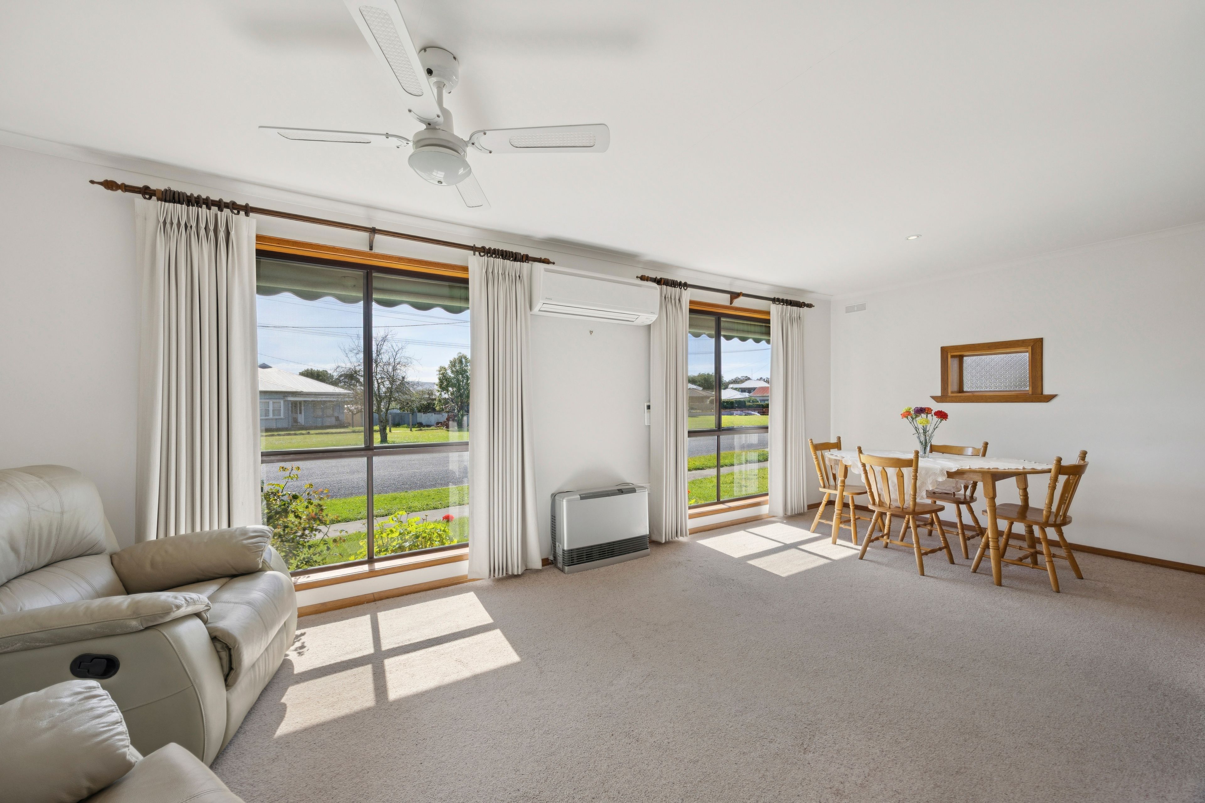 2/69 Fergusson Street — photo 3 of 11