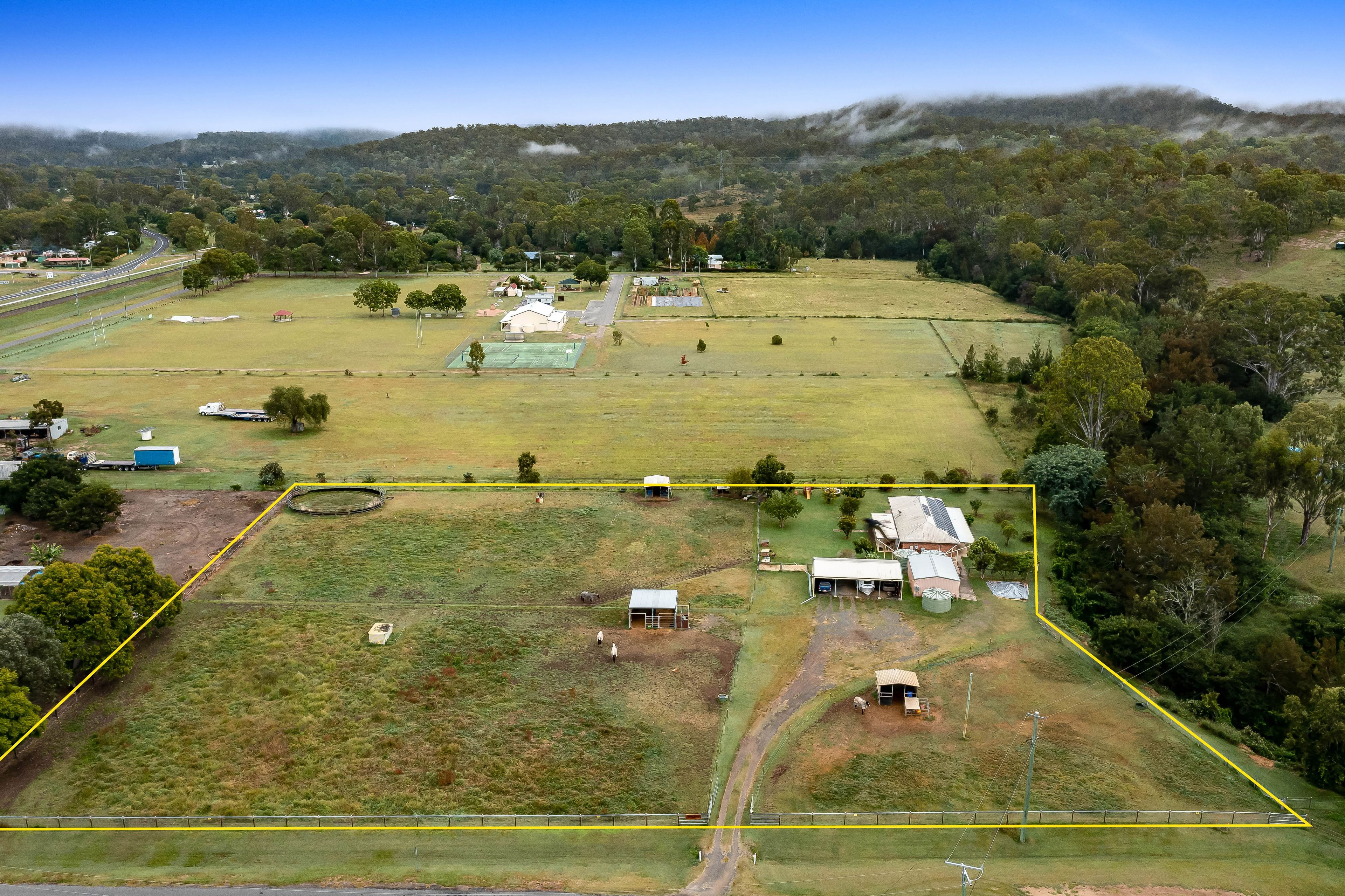 21 Penfolds Road, Murphys Creek QLD 4352
