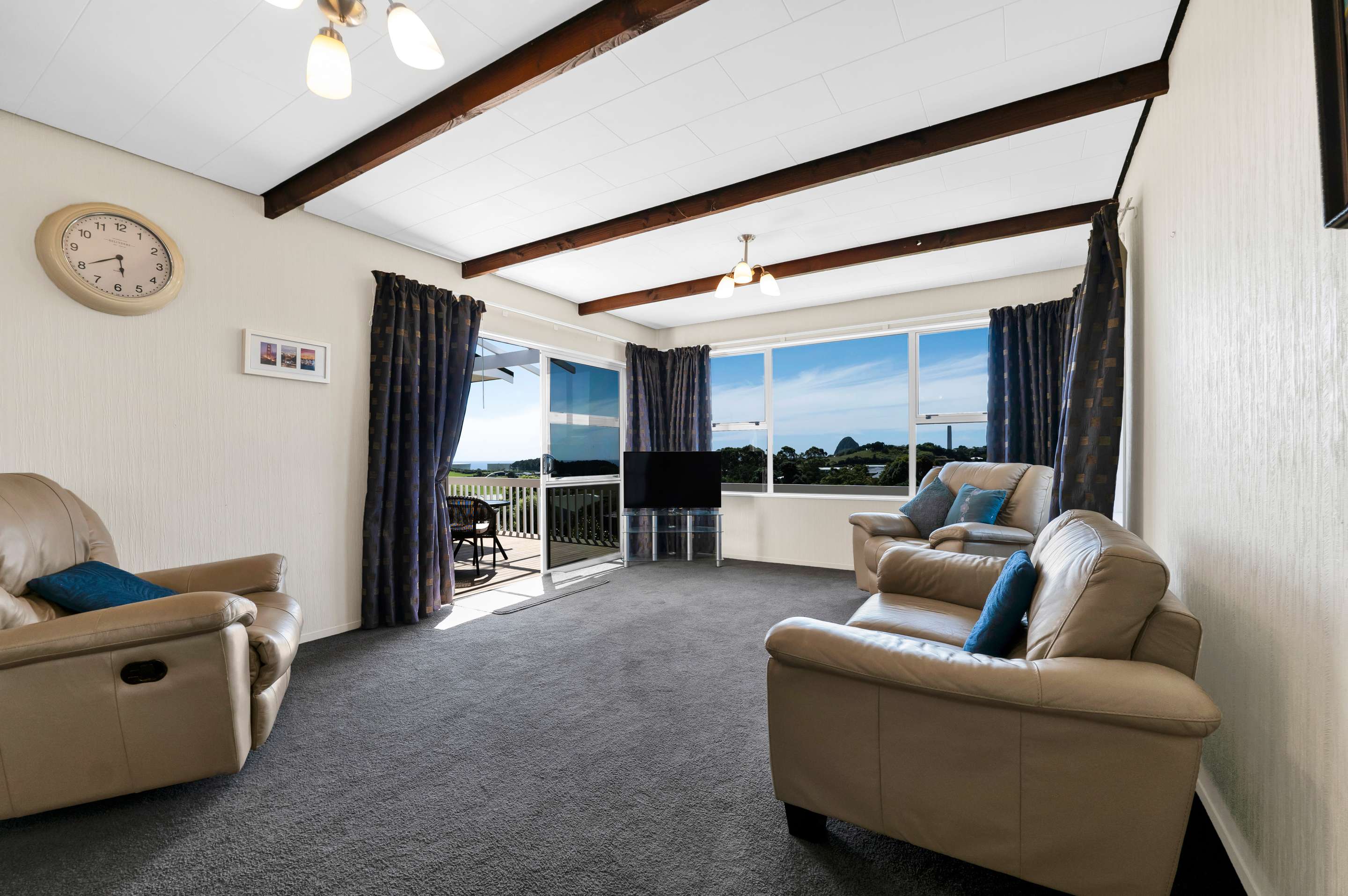 9 St Ives Grove, Whalers Gate, New Plymouth District Real Estate