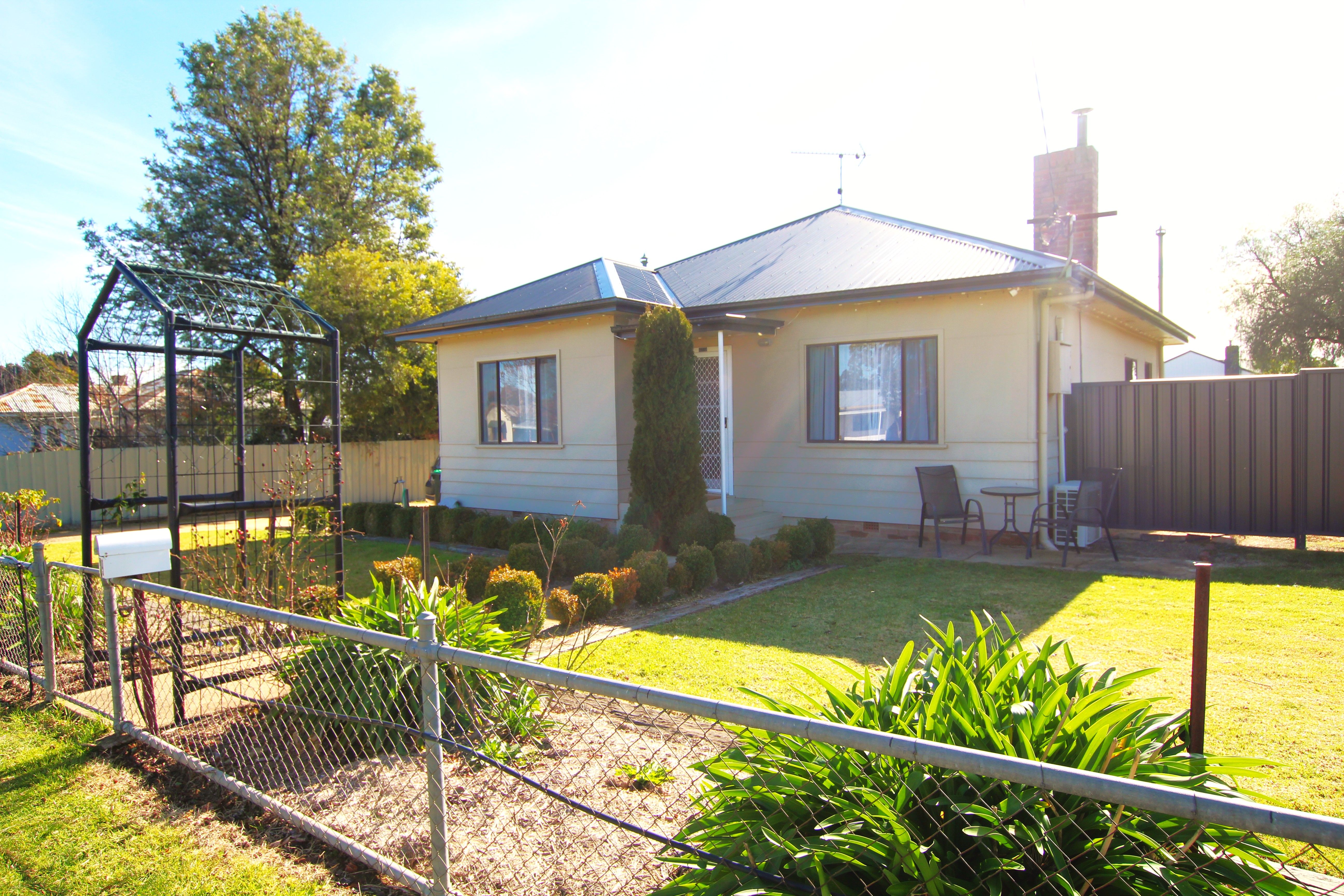 29 Queen Street — photo from Ray White Canberra