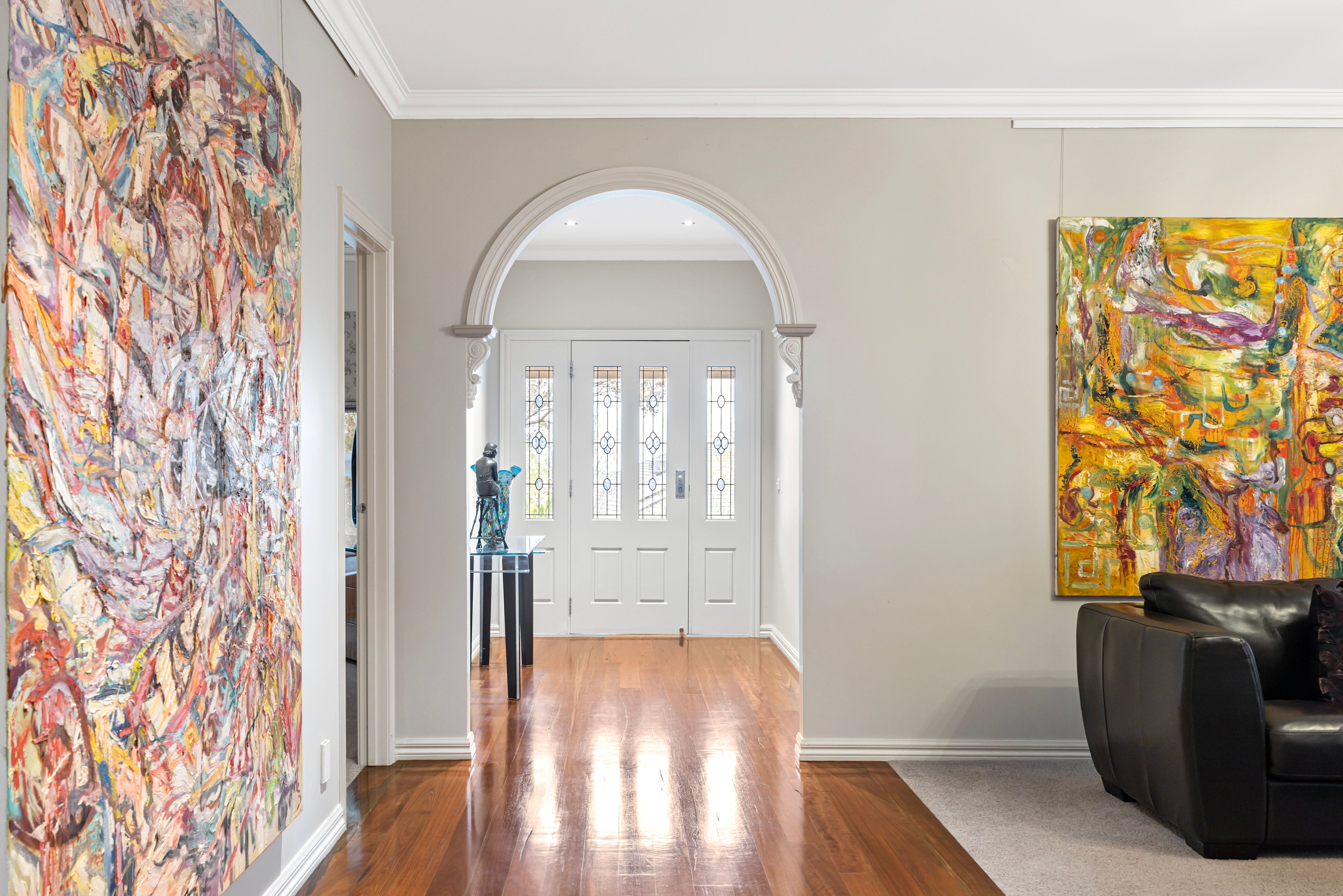 26 Roseberry Avenue — photo 3 of 18