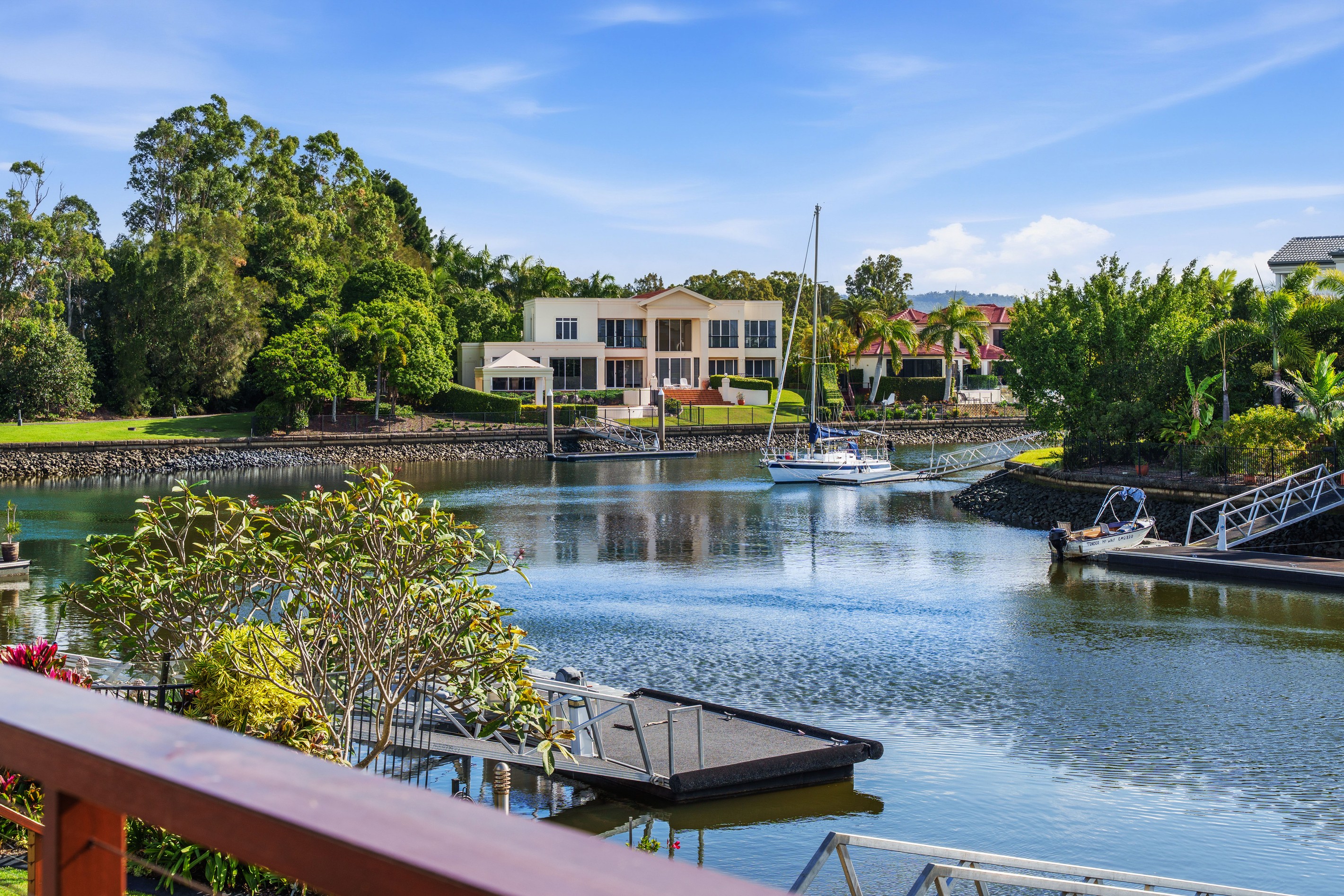 2105 Carlton Close, Hope Island, QLD 4212