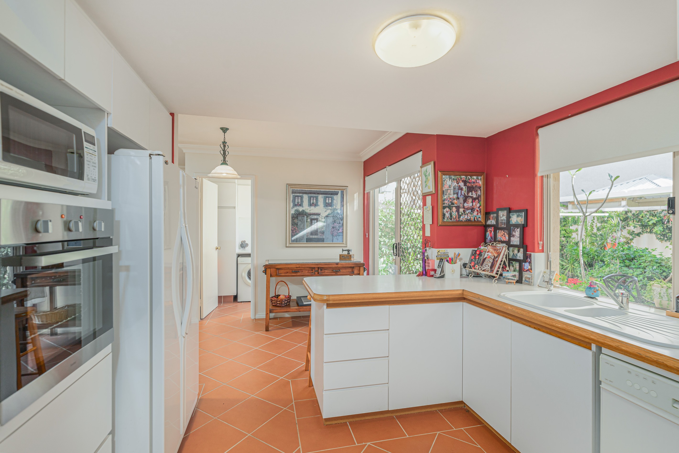 37/160 West Coast Drive, Sorrento, WA 6020