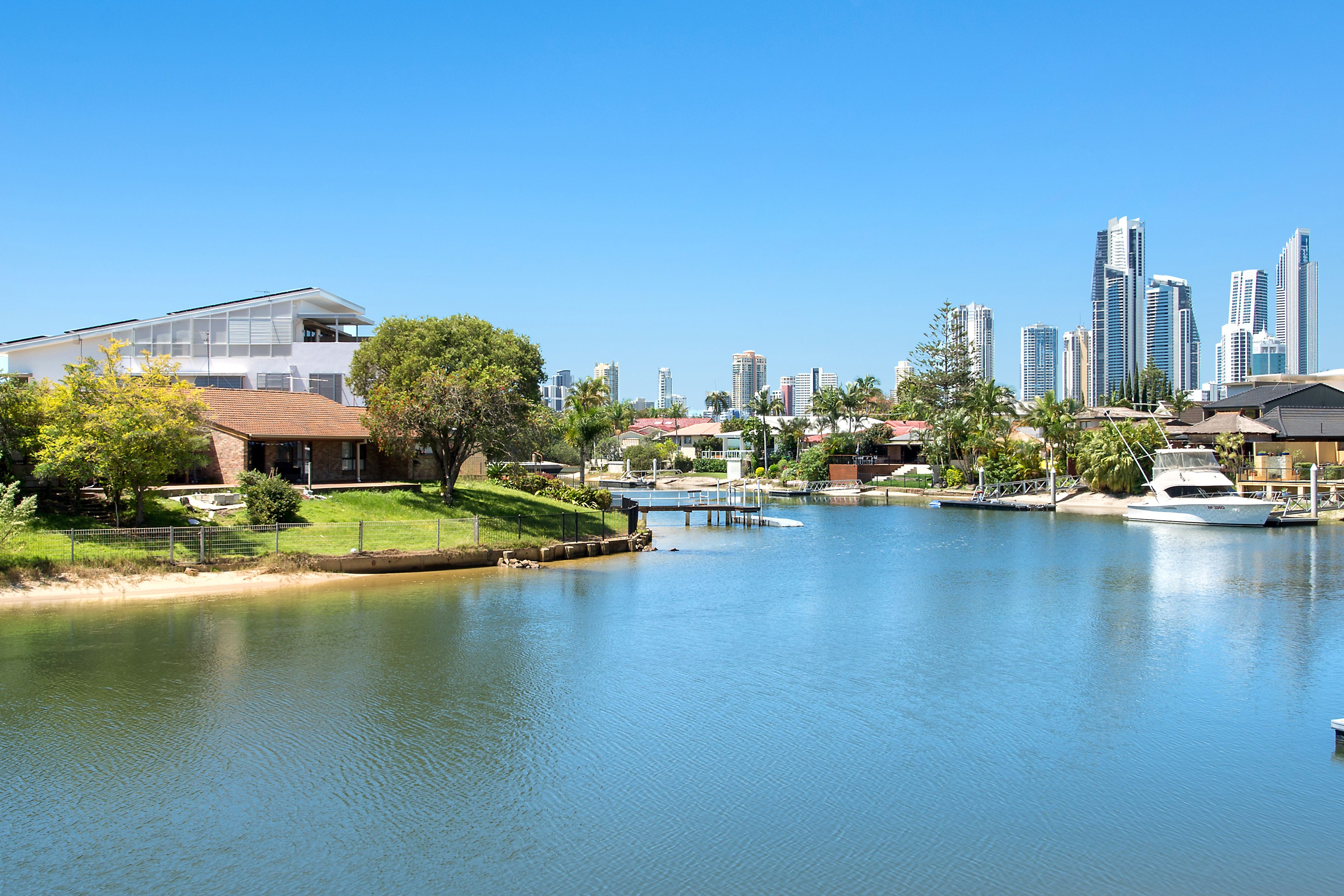 4/10 Pisa Court, Surfers Paradise, QLD 4217
