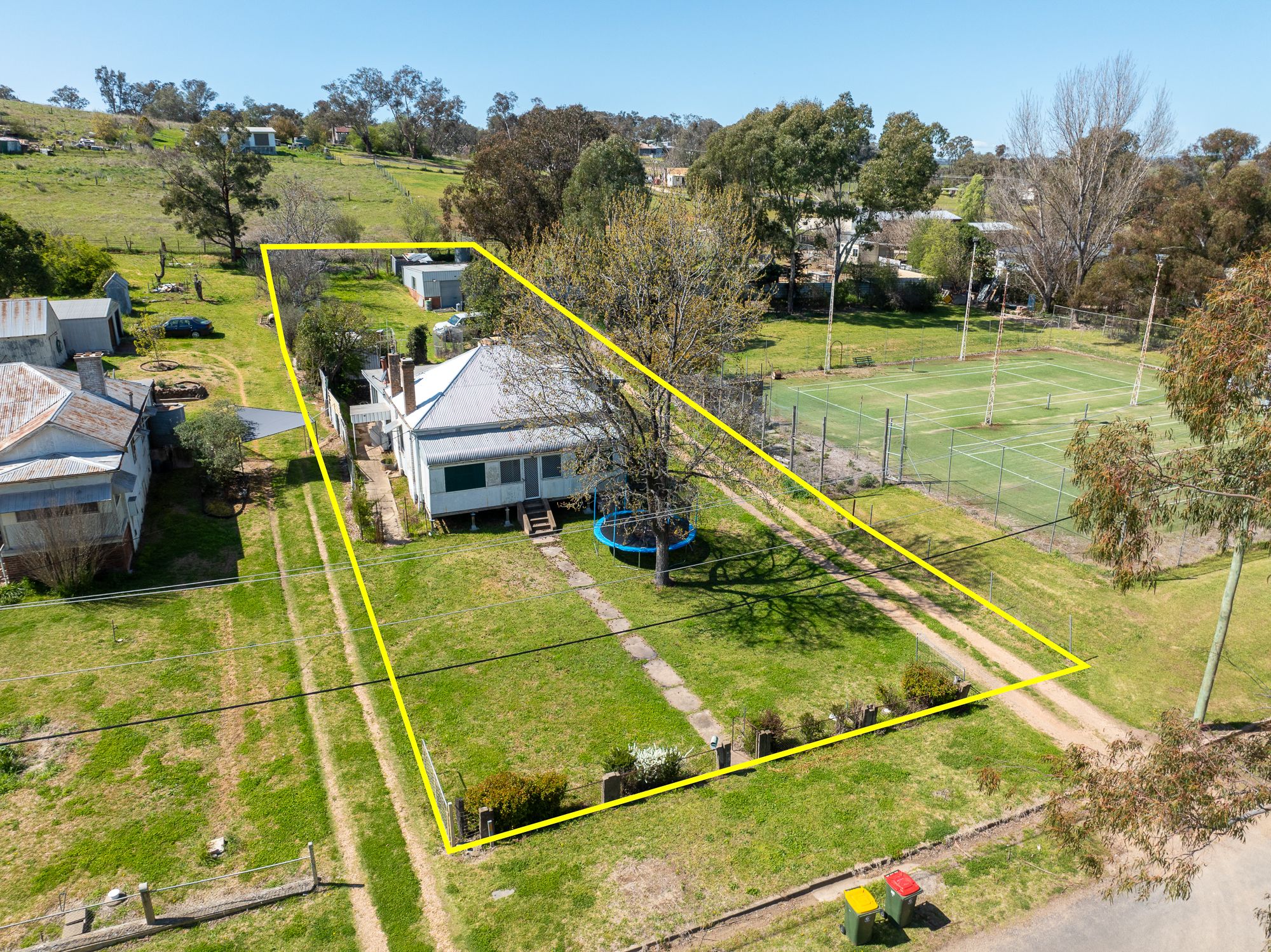 10 Shadforth Street, Molong, NSW 2866