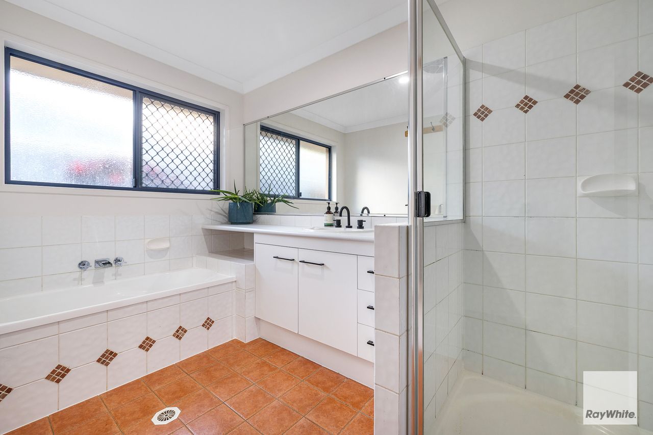 6 Coolum Court, Redland Bay, photo 9