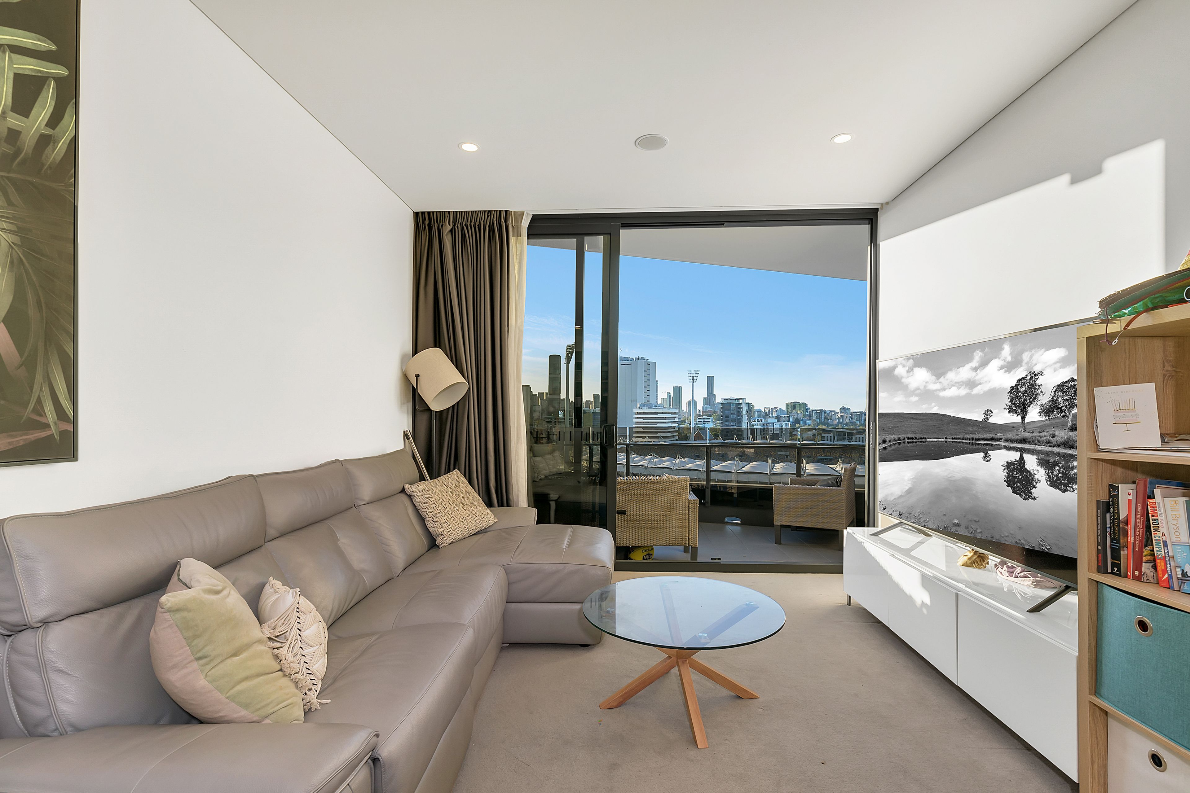 1402/62 Logan Road, Woolloongabba, QLD 4102