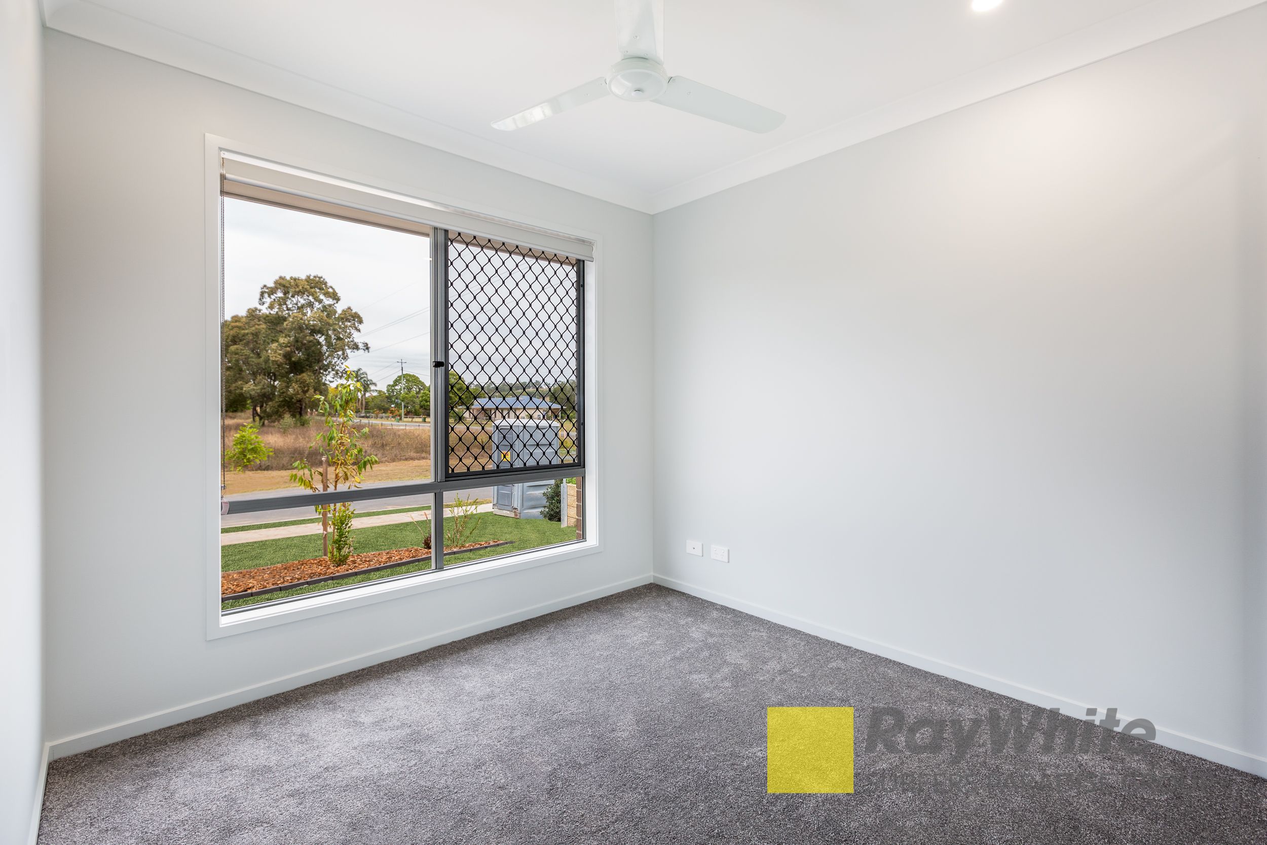 1/4 Pelham Street — photo 8 of 11