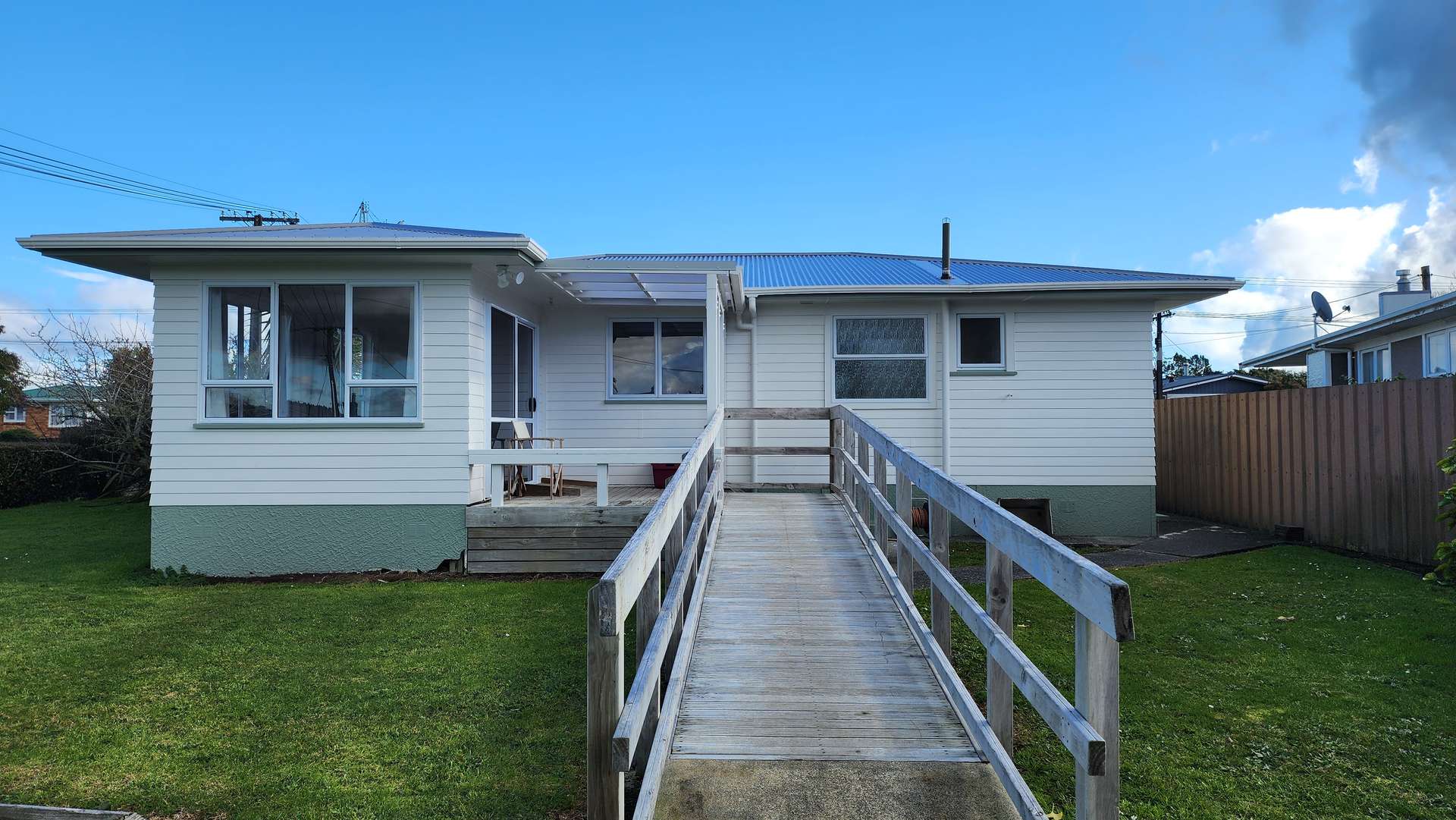 40 Denby Crescent photo 1